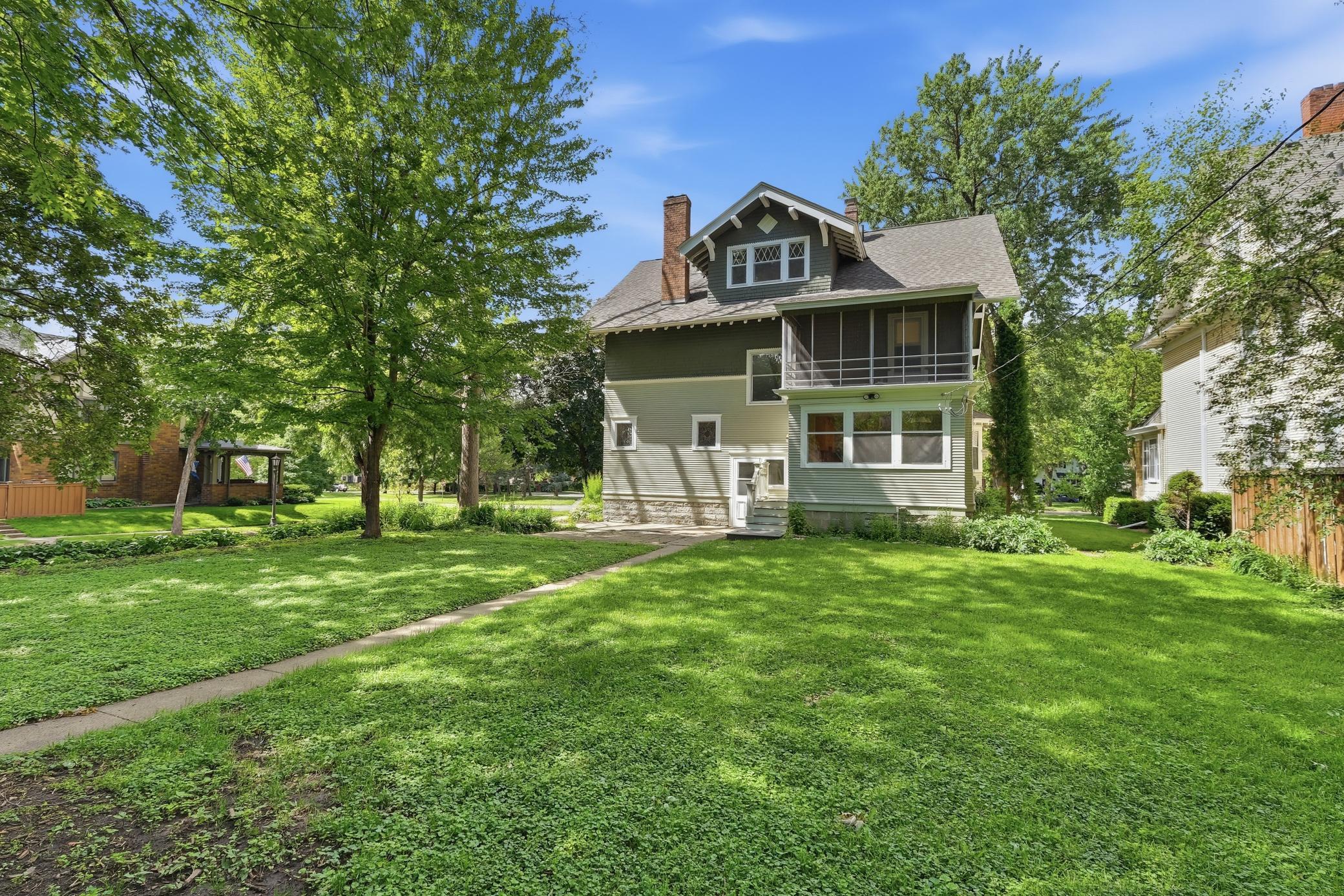 View of Residential at 1732 Summit Avenue, Saint Paul MN 55105, Saint Paul (36 of 38) - Mike Wilen | Minnesota Team Real Estate