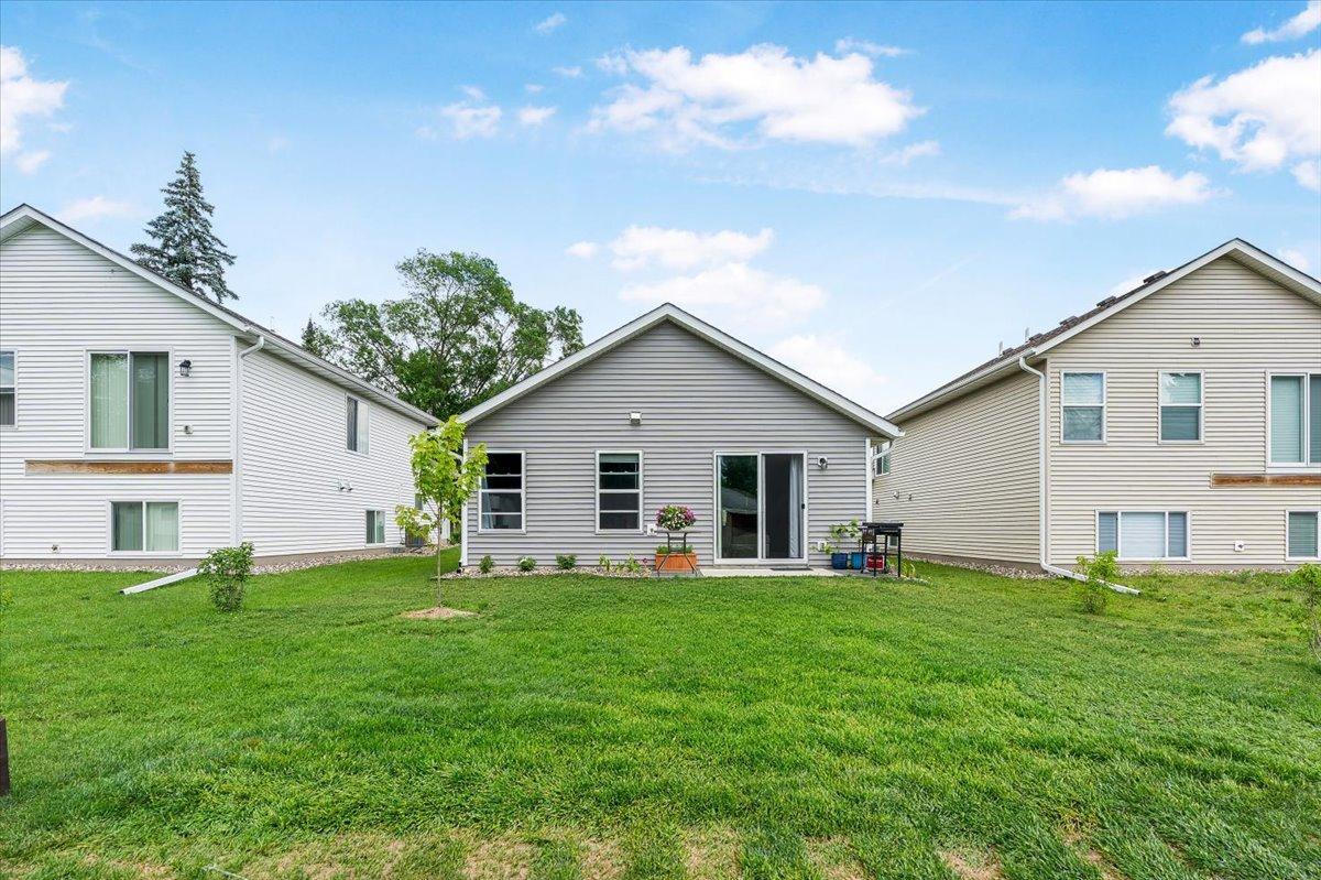 View of Residential at 7381 Degrio Way, Inver Grove Heights MN 55076, Inver Grove Heights (16 of 22) - Mike Wilen | Minnesota Team Real Estate