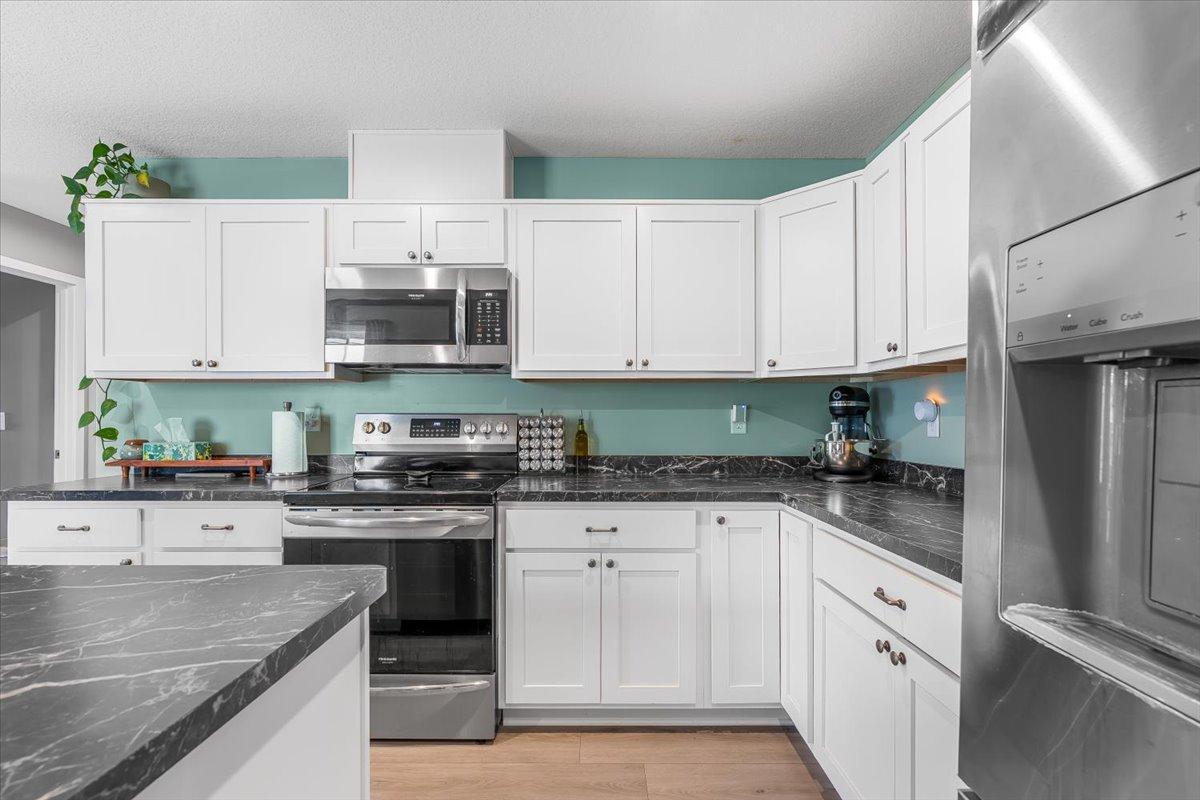 View of Residential at 7381 Degrio Way, Inver Grove Heights MN 55076, Inver Grove Heights (6 of 22) - Mike Wilen | Minnesota Team Real Estate
