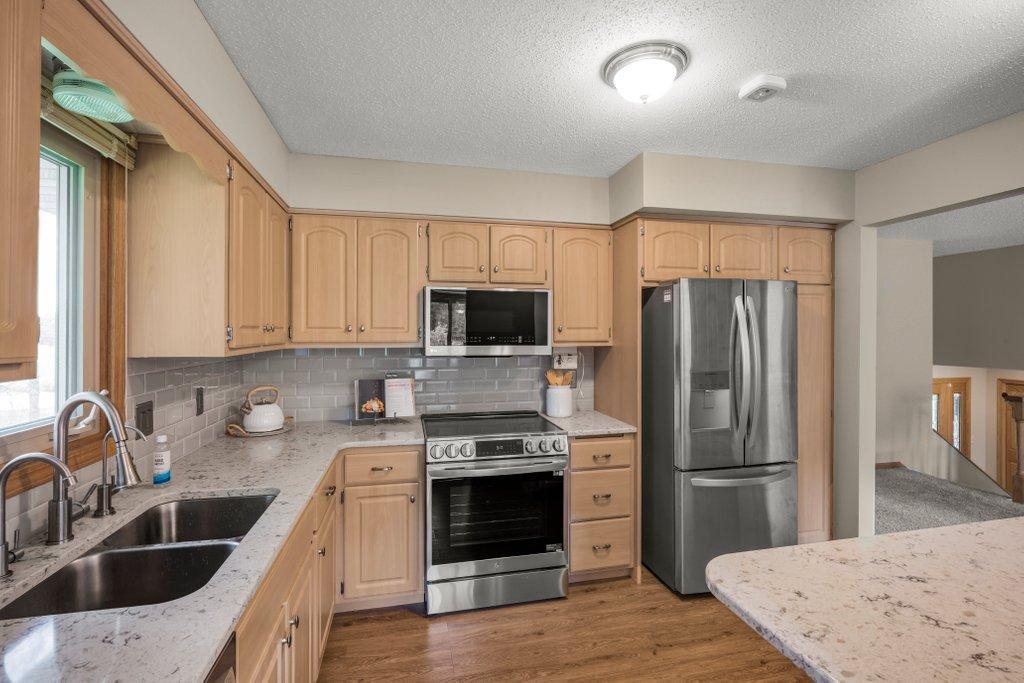 View of Residential at 10221 Jeffery Lane, Corcoran MN 55374, Corcoran (10 of 53) - Mike Wilen | Minnesota Team Real Estate