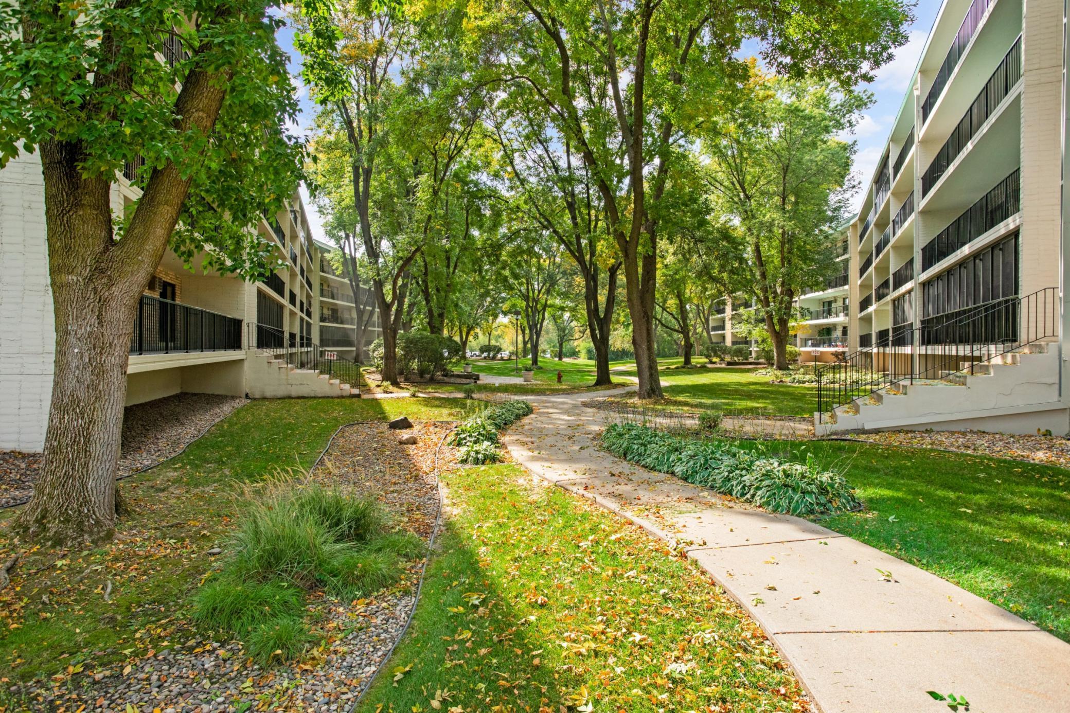 View of Residential at 10501 Cedar Lake Road #413, Minnetonka MN 55305, Minnetonka (29 of 30) - Mike Wilen | Minnesota Team Real Estate