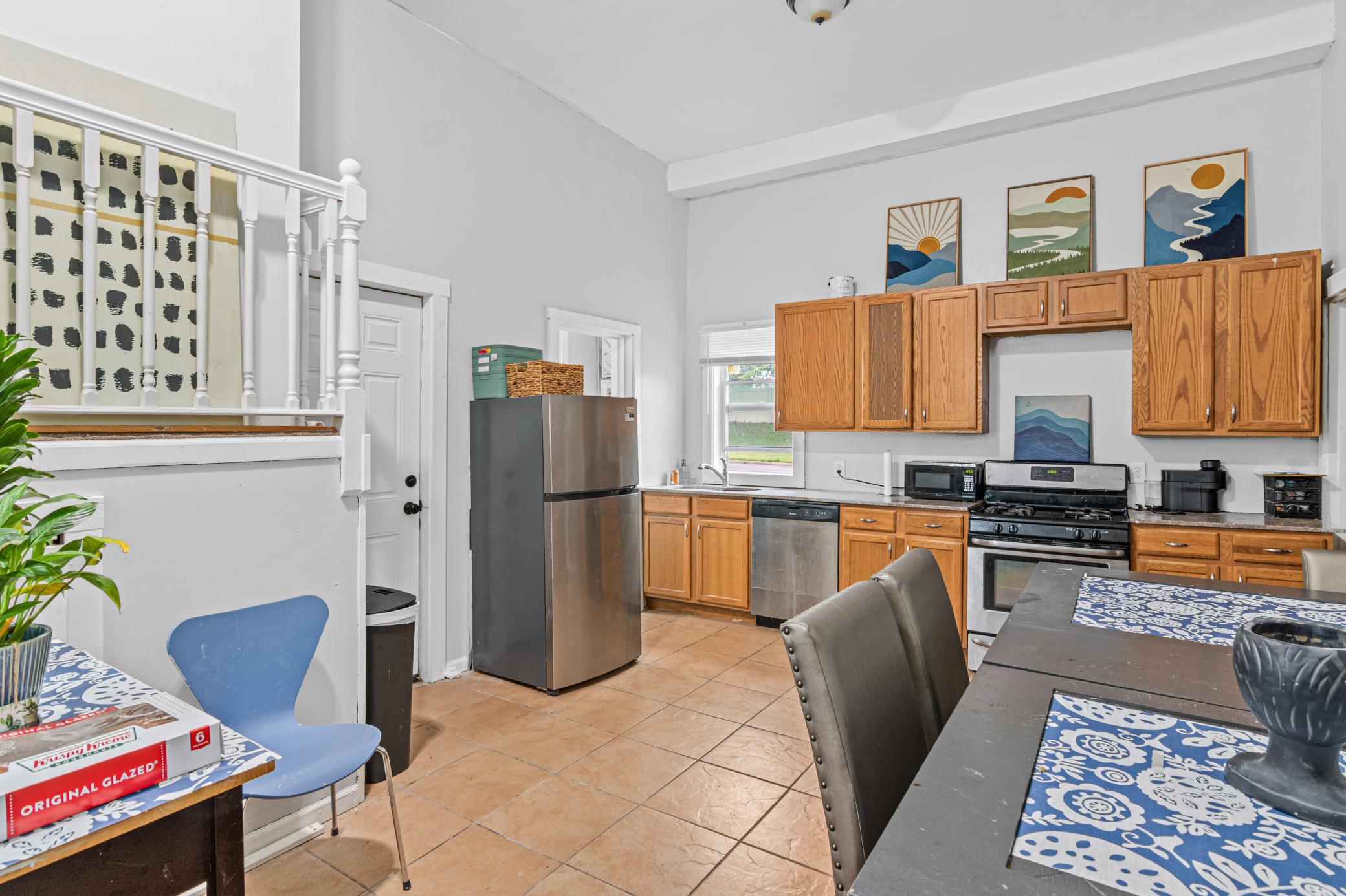 View of Residential Income at 96 Winifred Street, Saint Paul MN 55107, Saint Paul (11 of 28) - Mike Wilen | Minnesota Team Real Estate