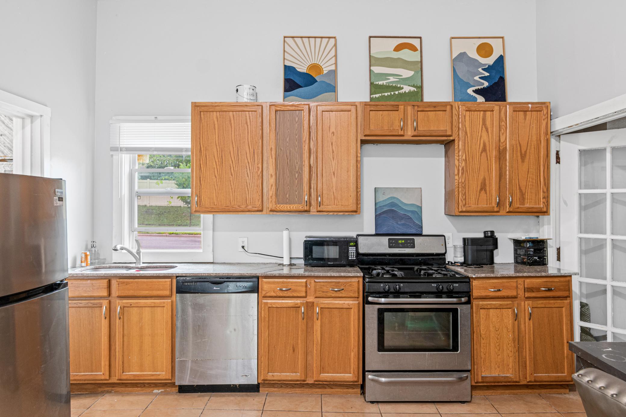 View of Residential Income at 96 Winifred Street, Saint Paul MN 55107, Saint Paul (10 of 28) - Mike Wilen | Minnesota Team Real Estate