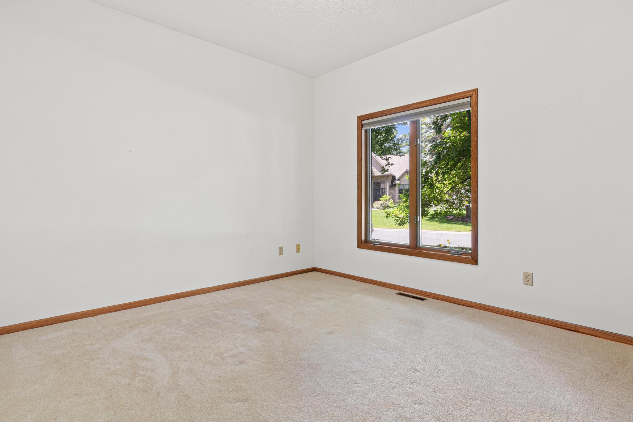 View of Residential at 1200 Summit Oaks Drive, Burnsville MN 55337, Burnsville (22 of 29) - Mike Wilen | Minnesota Team Real Estate