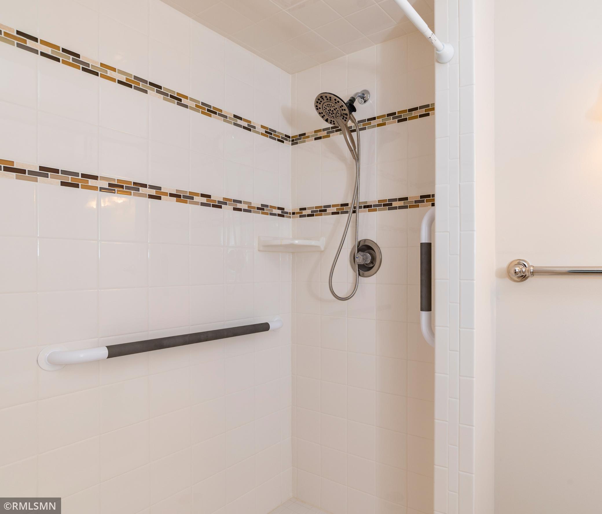 View of Residential at 9700 Portland Avenue #330, Bloomington MN 55420, Bloomington (23 of 33) - Mike Wilen | Minnesota Team Real Estate