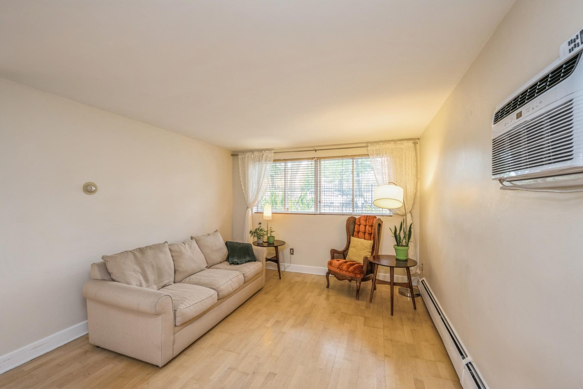 View of Residential at 2507 Bryant Avenue #1, Minneapolis MN 55405, Minneapolis (5 of 29) - Mike Wilen | Minnesota Team Real Estate