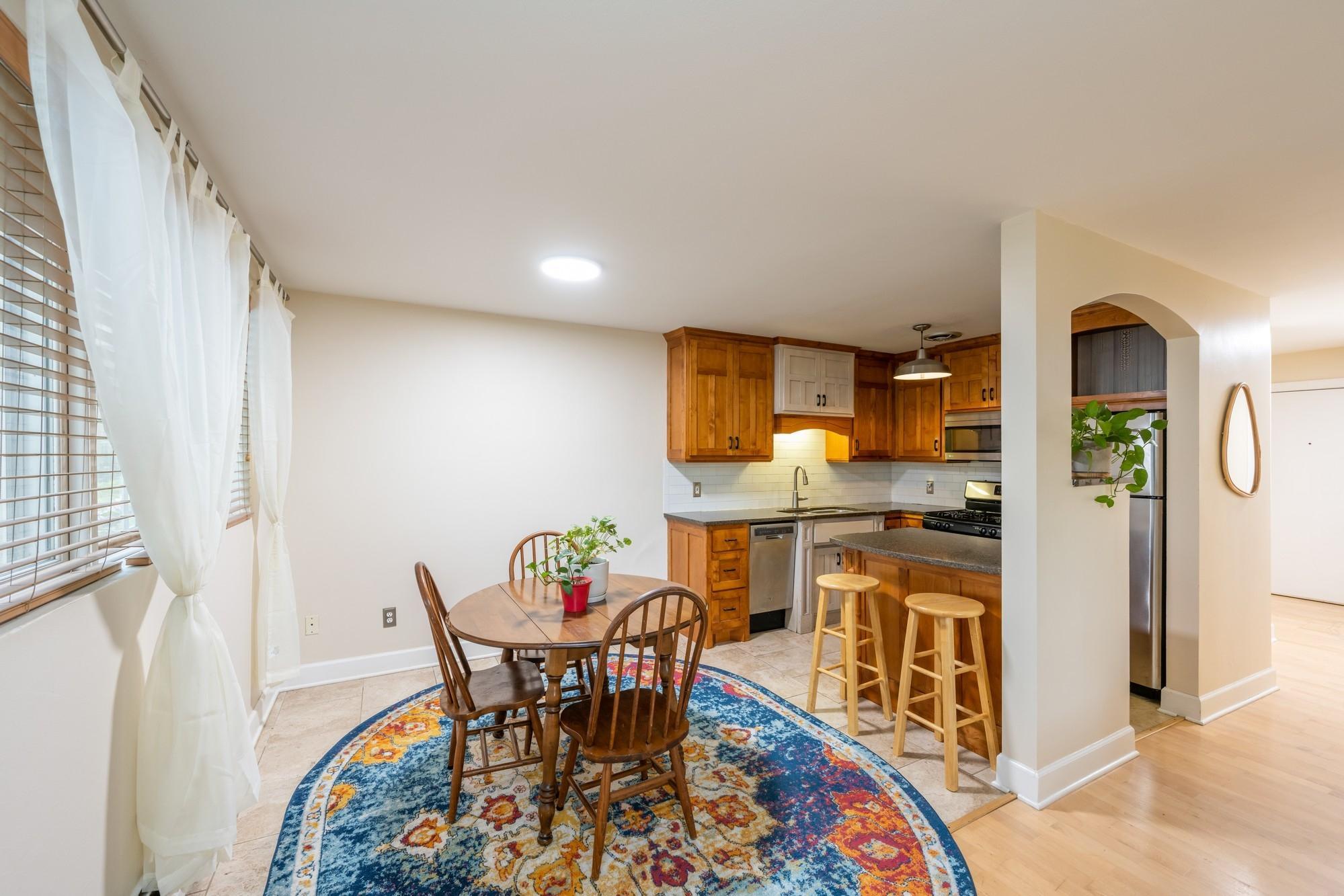View of Residential at 2507 Bryant Avenue #1, Minneapolis MN 55405, Minneapolis (9 of 29) - Mike Wilen | Minnesota Team Real Estate