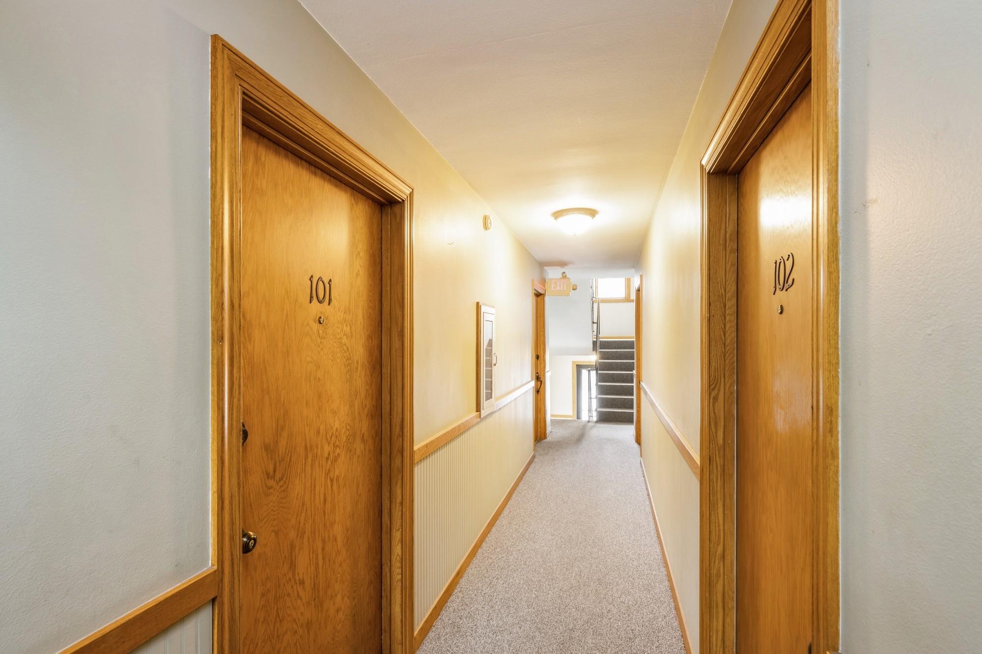 View of Residential at 2507 Bryant Avenue #1, Minneapolis MN 55405, Minneapolis (21 of 29) - Mike Wilen | Minnesota Team Real Estate