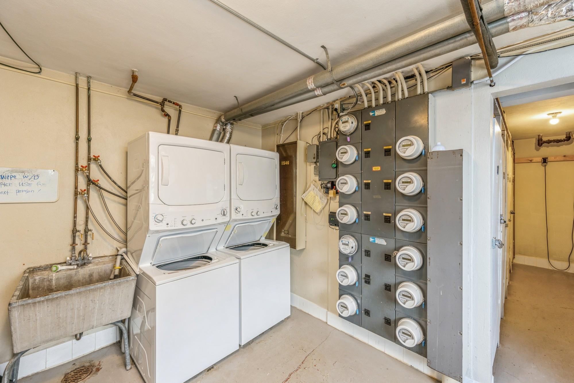 View of Residential at 2507 Bryant Avenue #1, Minneapolis MN 55405, Minneapolis (23 of 29) - Mike Wilen | Minnesota Team Real Estate