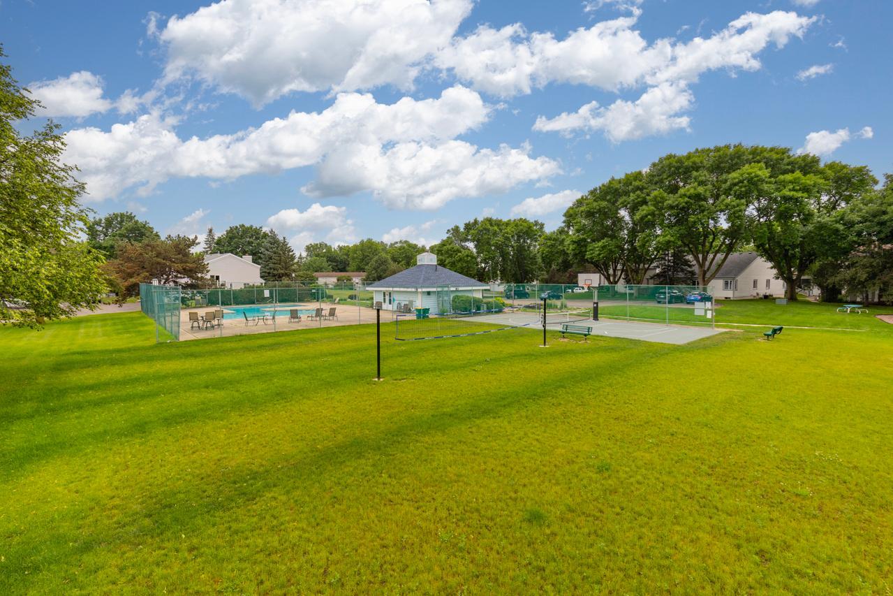 View of Residential at 7440 Landau Curve, Bloomington MN 55438, Bloomington (5 of 27) - Mike Wilen | Minnesota Team Real Estate