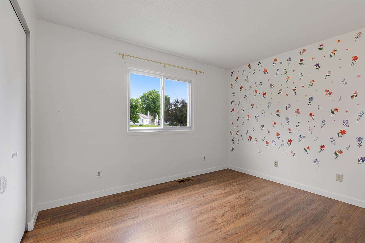 View of Residential at 7440 Landau Curve, Bloomington MN 55438, Bloomington (22 of 27) - Mike Wilen | Minnesota Team Real Estate