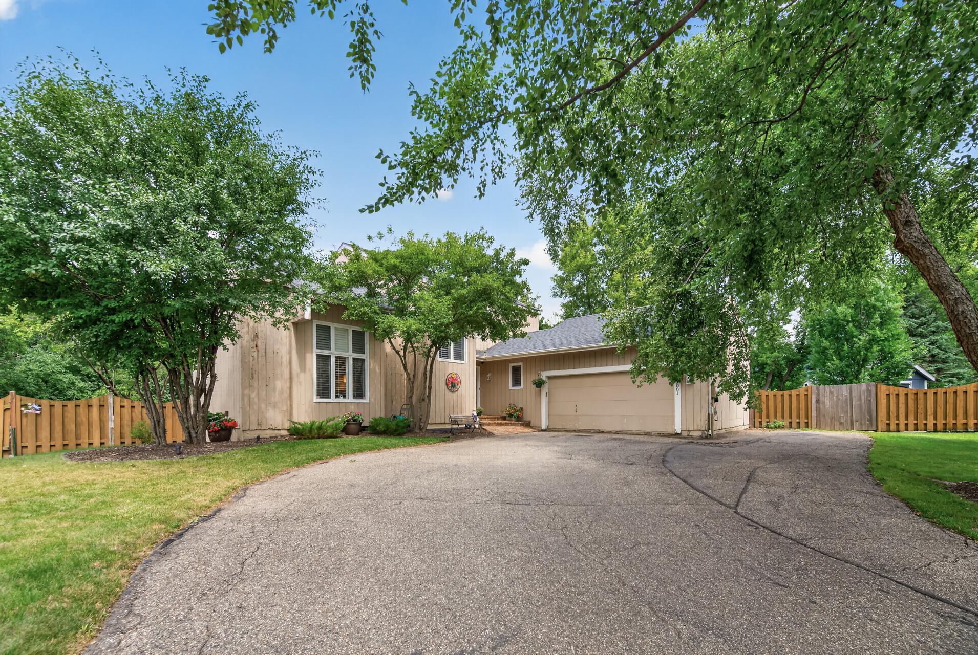 View of Residential at 7001 Beacon Circle, Eden Prairie MN 55346, Eden Prairie - Mike Wilen | Minnesota Team Real Estate