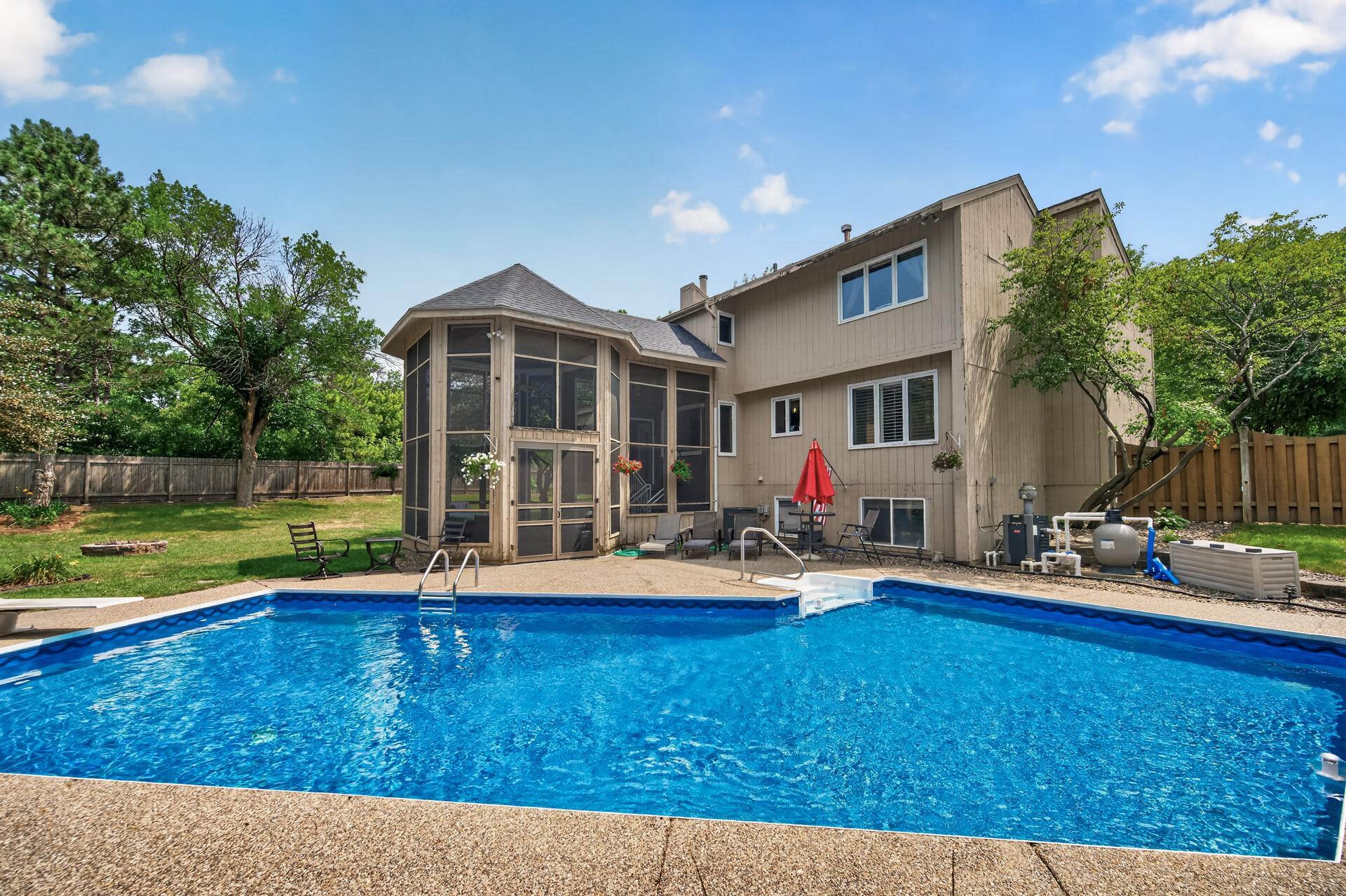 View of Residential at 7001 Beacon Circle, Eden Prairie MN 55346, Eden Prairie (39 of 46) - Mike Wilen | Minnesota Team Real Estate