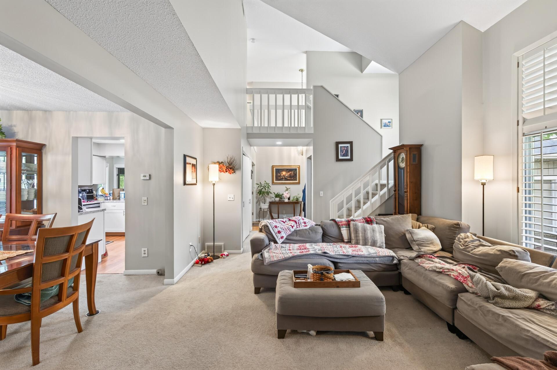 View of Residential at 7001 Beacon Circle, Eden Prairie MN 55346, Eden Prairie (9 of 46) - Mike Wilen | Minnesota Team Real Estate