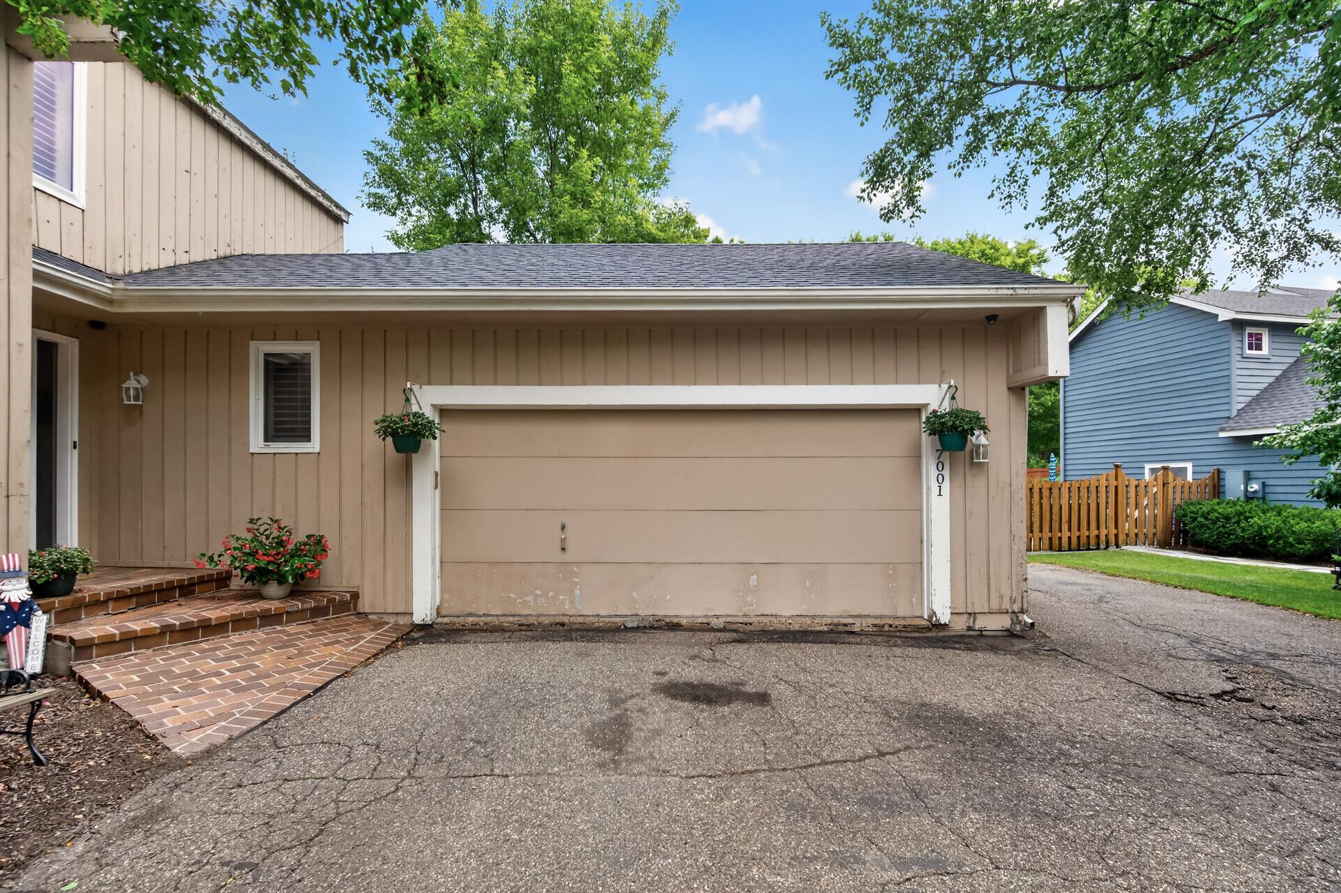 View of Residential at 7001 Beacon Circle, Eden Prairie MN 55346, Eden Prairie (4 of 46) - Mike Wilen | Minnesota Team Real Estate
