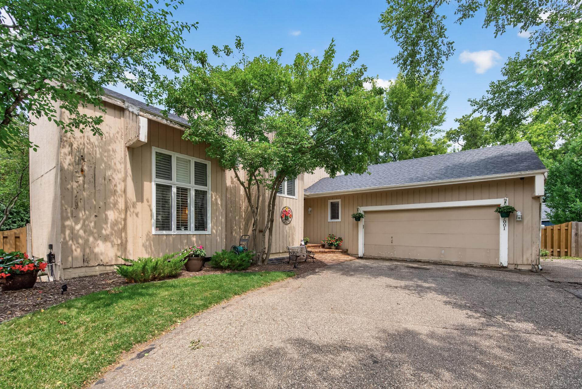 View of Residential at 7001 Beacon Circle, Eden Prairie MN 55346, Eden Prairie (3 of 46) - Mike Wilen | Minnesota Team Real Estate