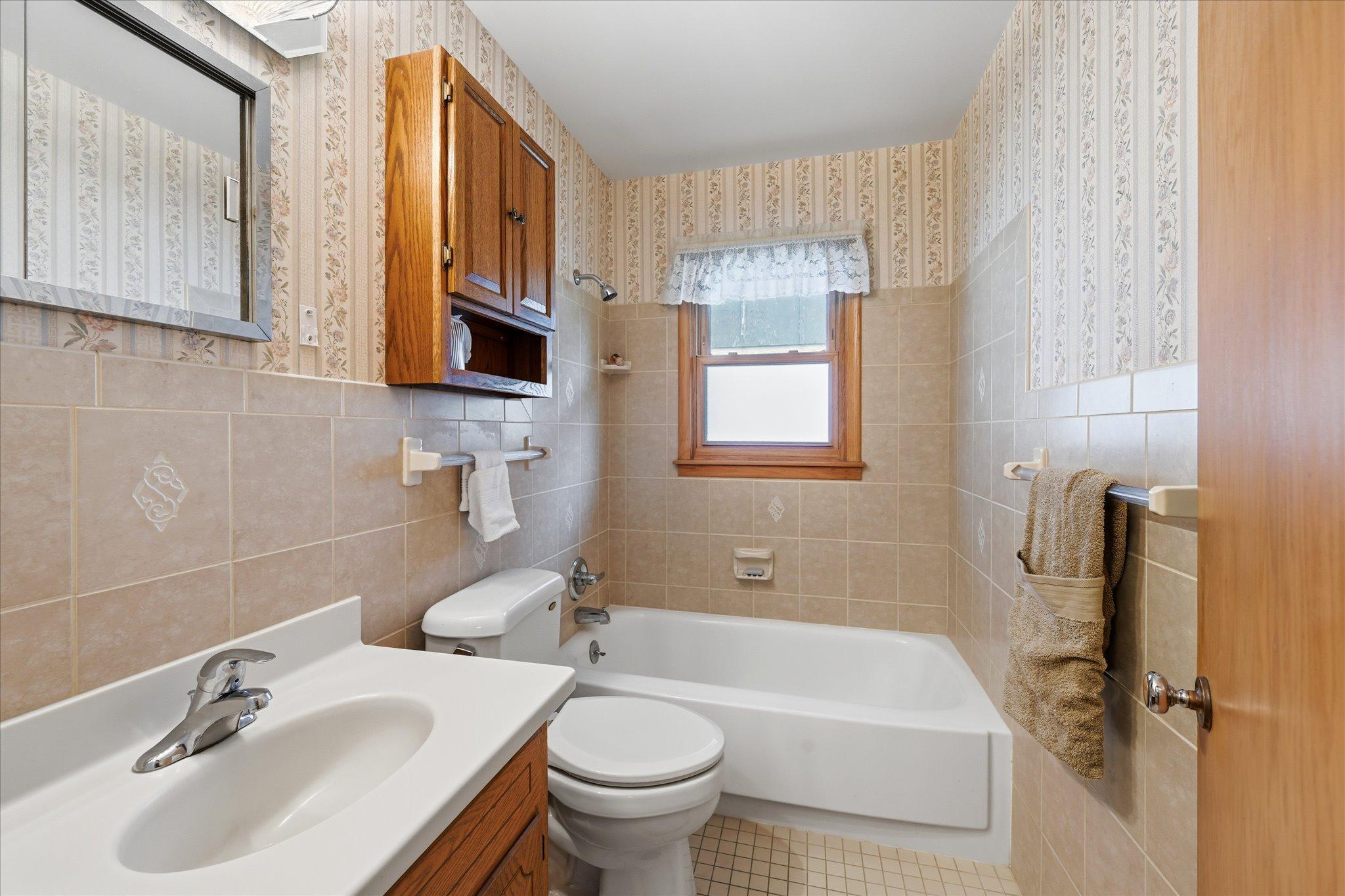 View of Residential at 2126 Forest Drive, Columbia Heights MN 55421, Columbia Heights (28 of 42) - Mike Wilen | Minnesota Team Real Estate