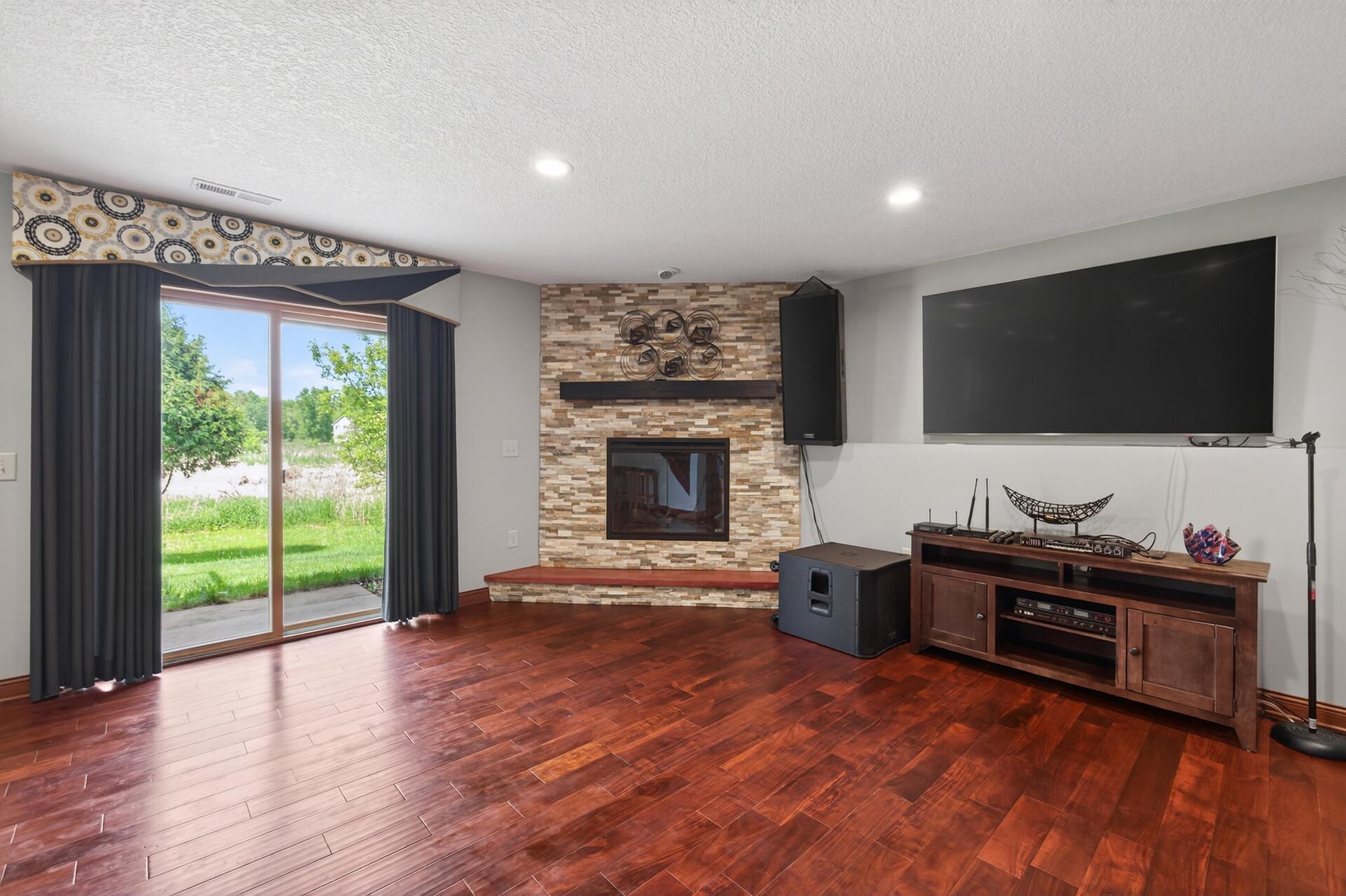 View of Residential at 1511 Oakview Court, Hugo MN 55038, Hugo (21 of 29) - Mike Wilen | Minnesota Team Real Estate