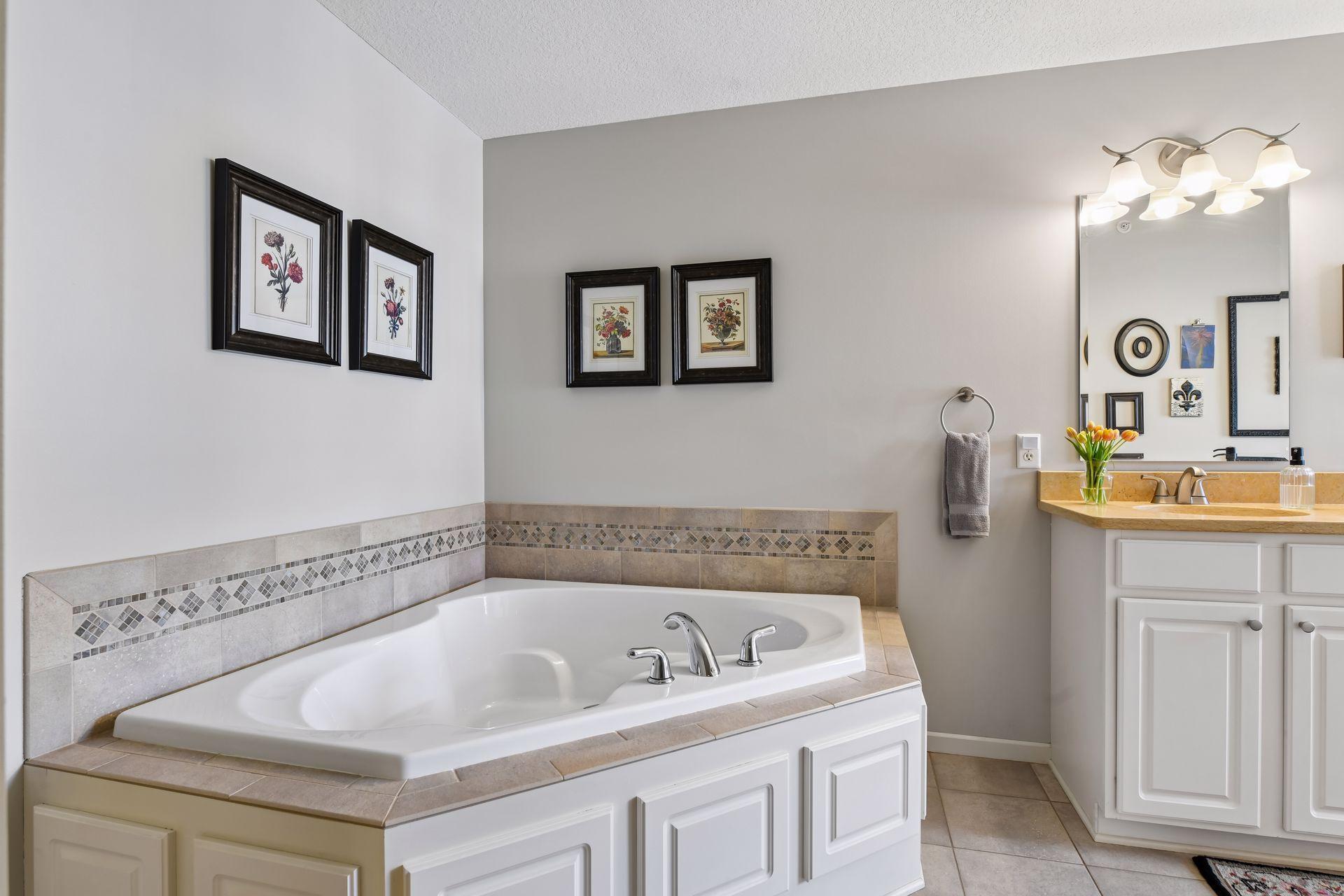 View of Residential at 10837 Shore Drive, Plymouth MN 55441, Plymouth (20 of 36) - Mike Wilen | Minnesota Team Real Estate