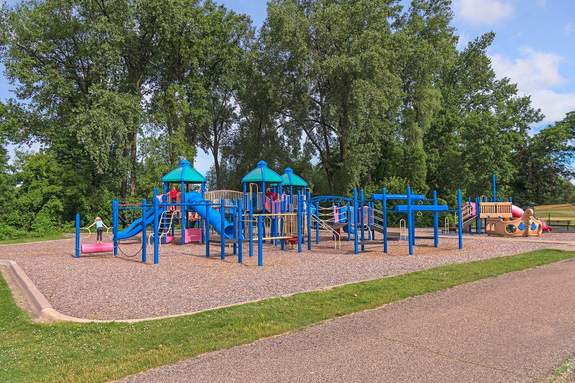 View of Residential at 10837 Shore Drive, Plymouth MN 55441, Plymouth (31 of 36) - Mike Wilen | Minnesota Team Real Estate