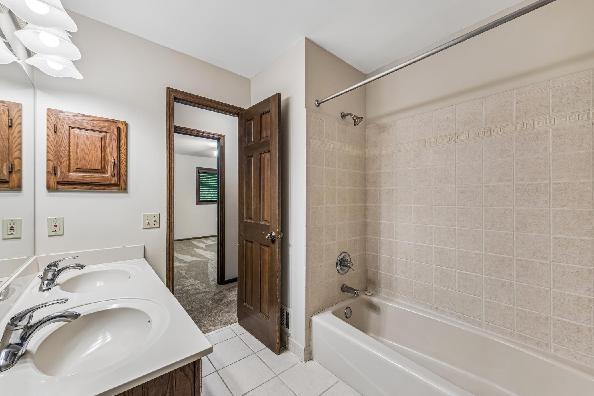 View of Residential at 151 Choctaw Circle, Chanhassen MN 55317, Chanhassen (28 of 51) - Mike Wilen | Minnesota Team Real Estate