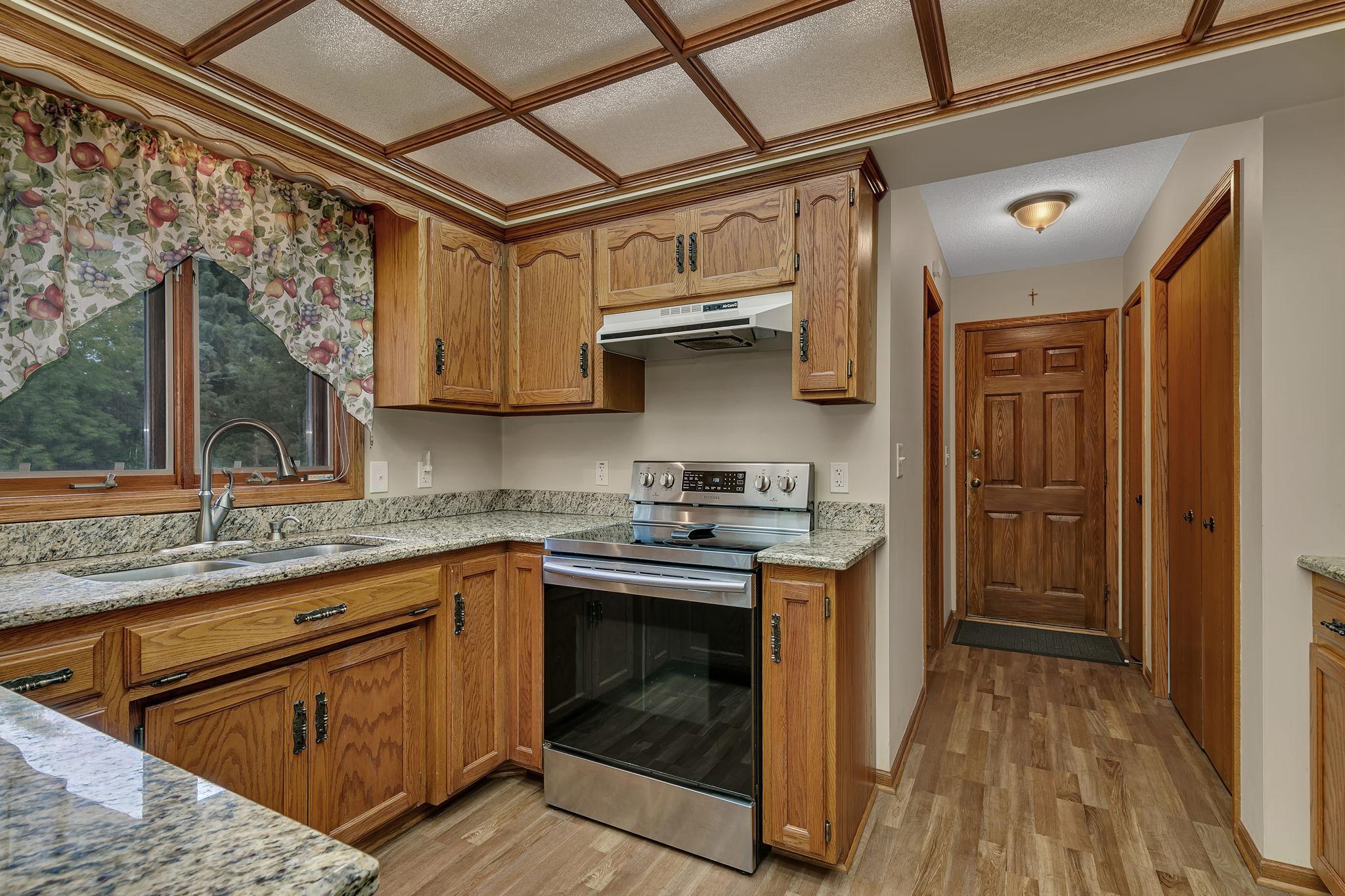 View of Residential at 1905 Prairie Hill Road, Saint Cloud MN 56301, Saint Cloud (7 of 32) - Mike Wilen | Minnesota Team Real Estate