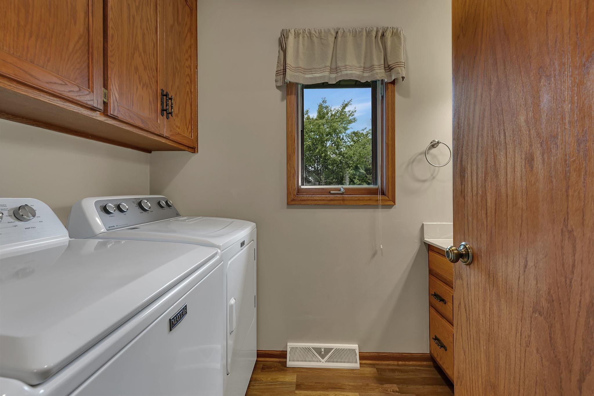 View of Residential at 1905 Prairie Hill Road, Saint Cloud MN 56301, Saint Cloud (18 of 32) - Mike Wilen | Minnesota Team Real Estate