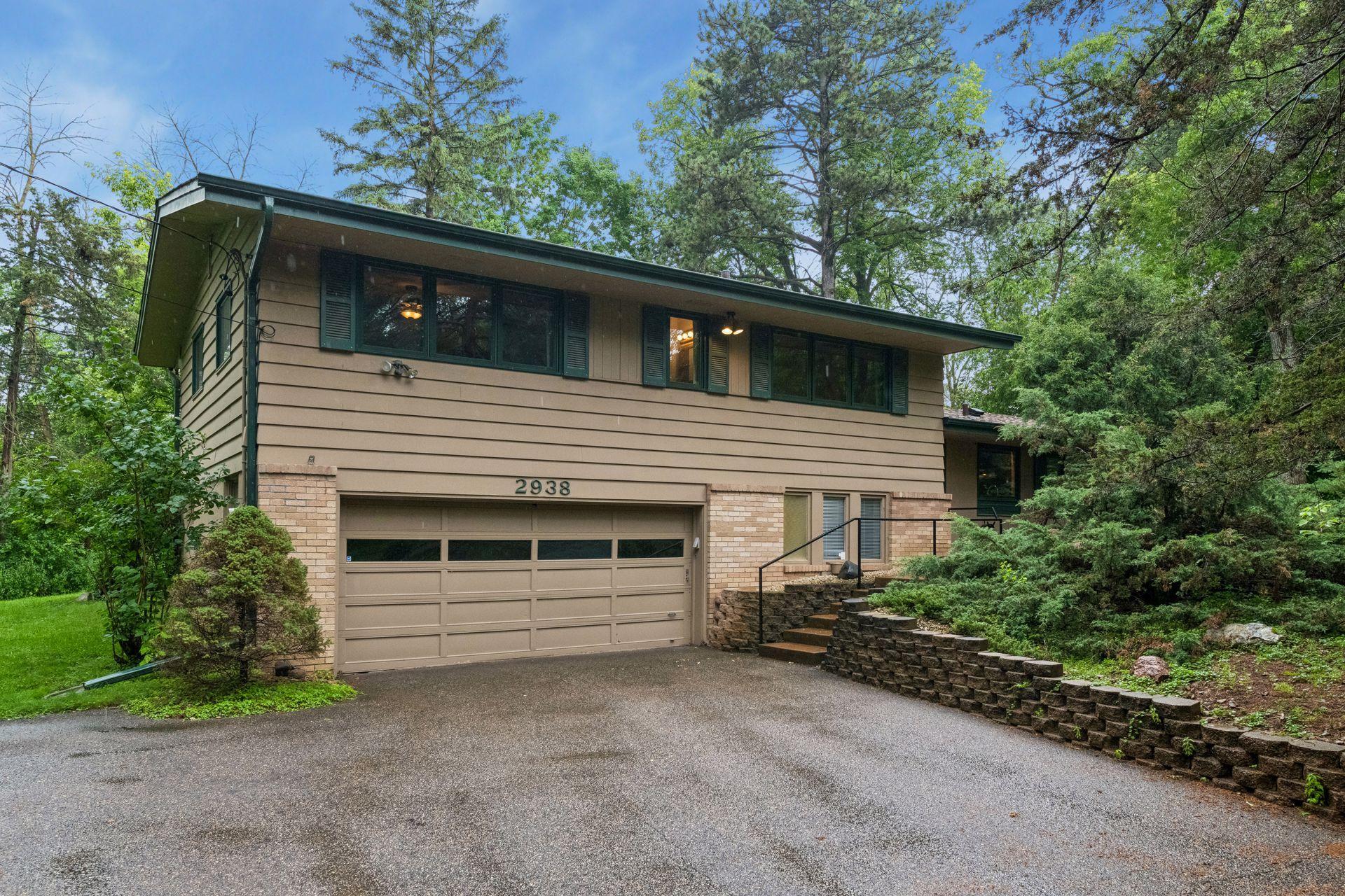 View of Residential at 2938 Oak Lea Drive, Minnetonka MN 55391, Minnetonka - Mike Wilen | Minnesota Team Real Estate