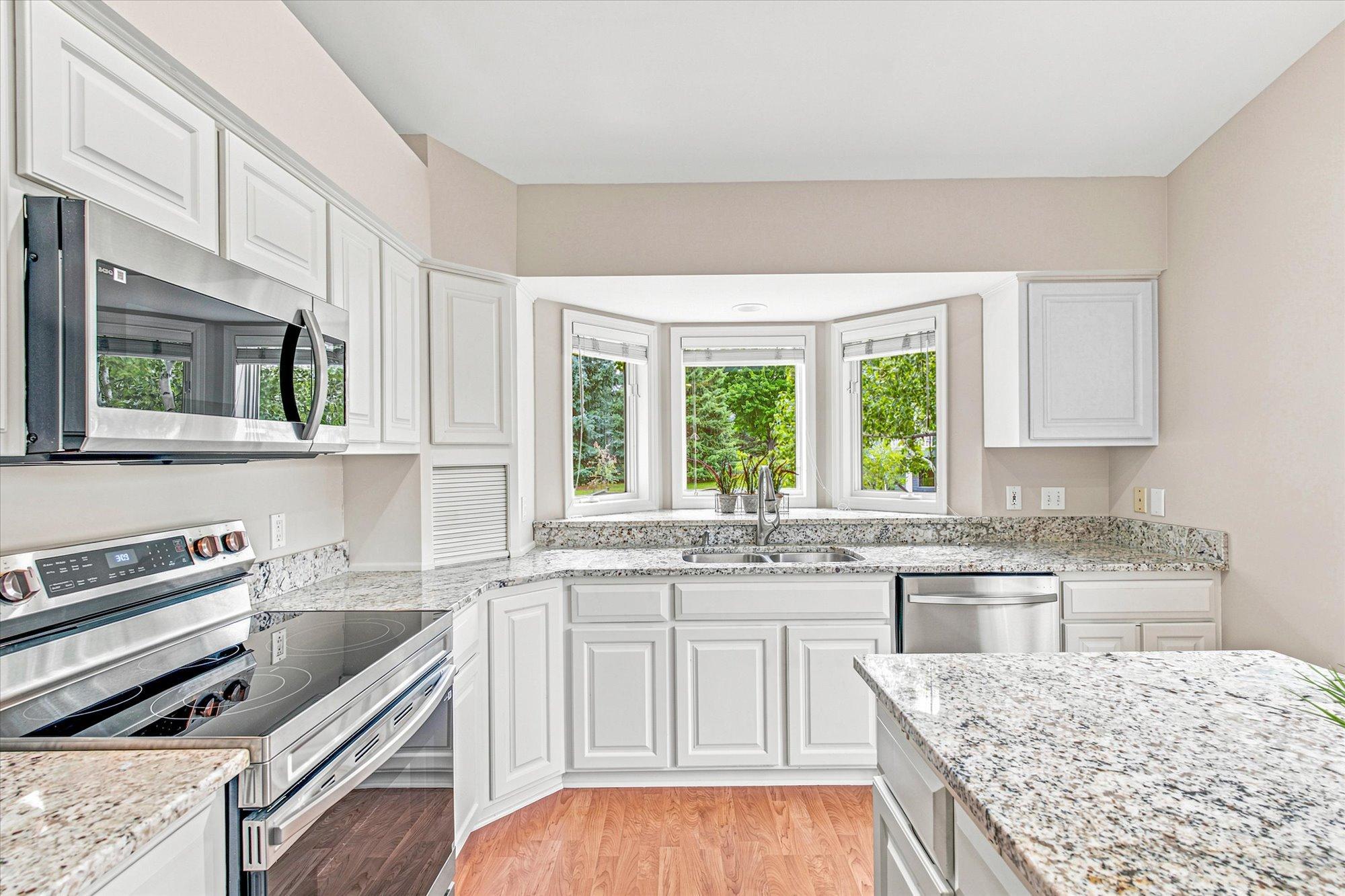 View of Residential at 10970 Kiawah Drive, Eden Prairie MN 55344, Eden Prairie (7 of 35) - Mike Wilen | Minnesota Team Real Estate