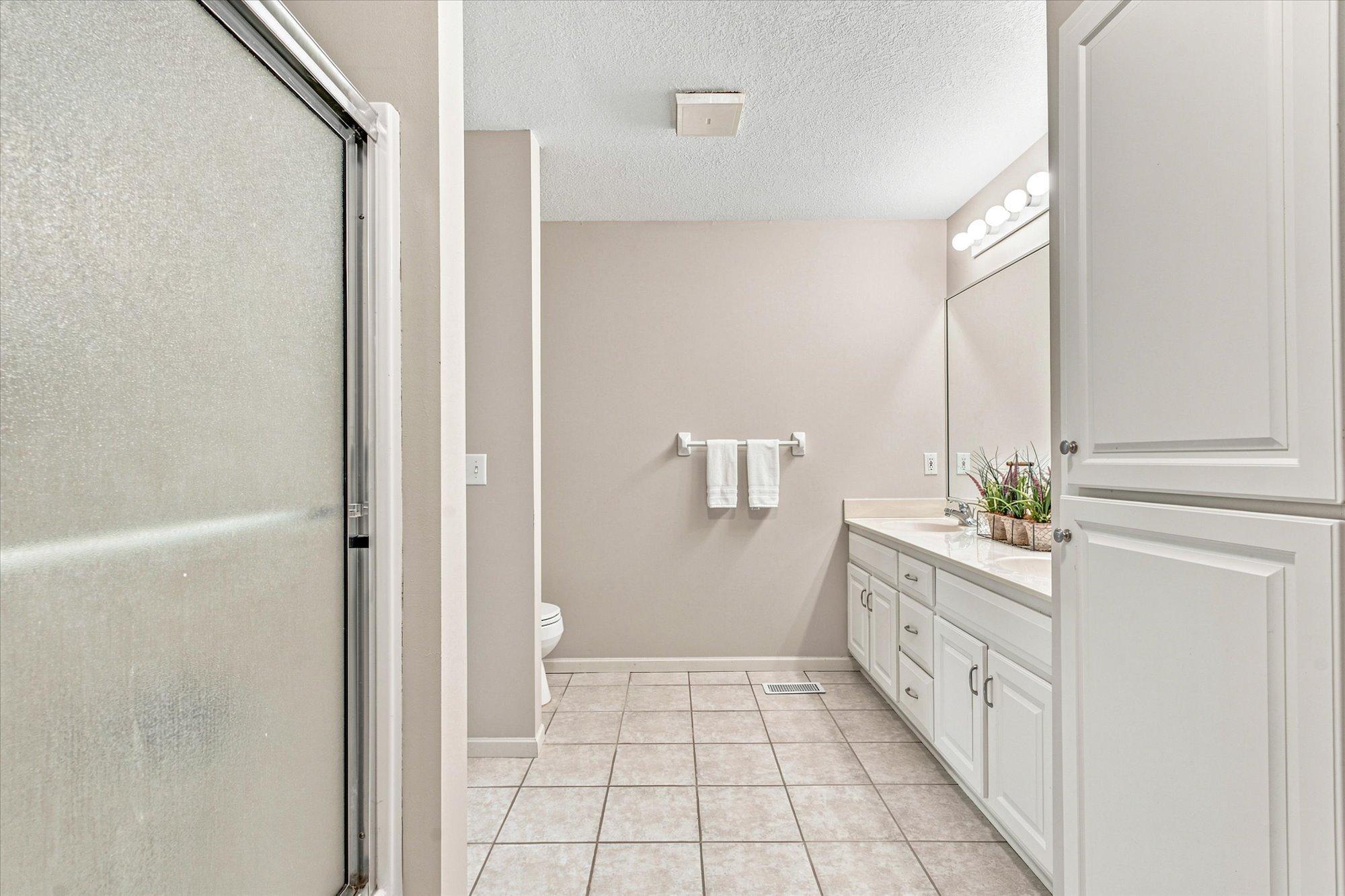 View of Residential at 10970 Kiawah Drive, Eden Prairie MN 55344, Eden Prairie (31 of 35) - Mike Wilen | Minnesota Team Real Estate
