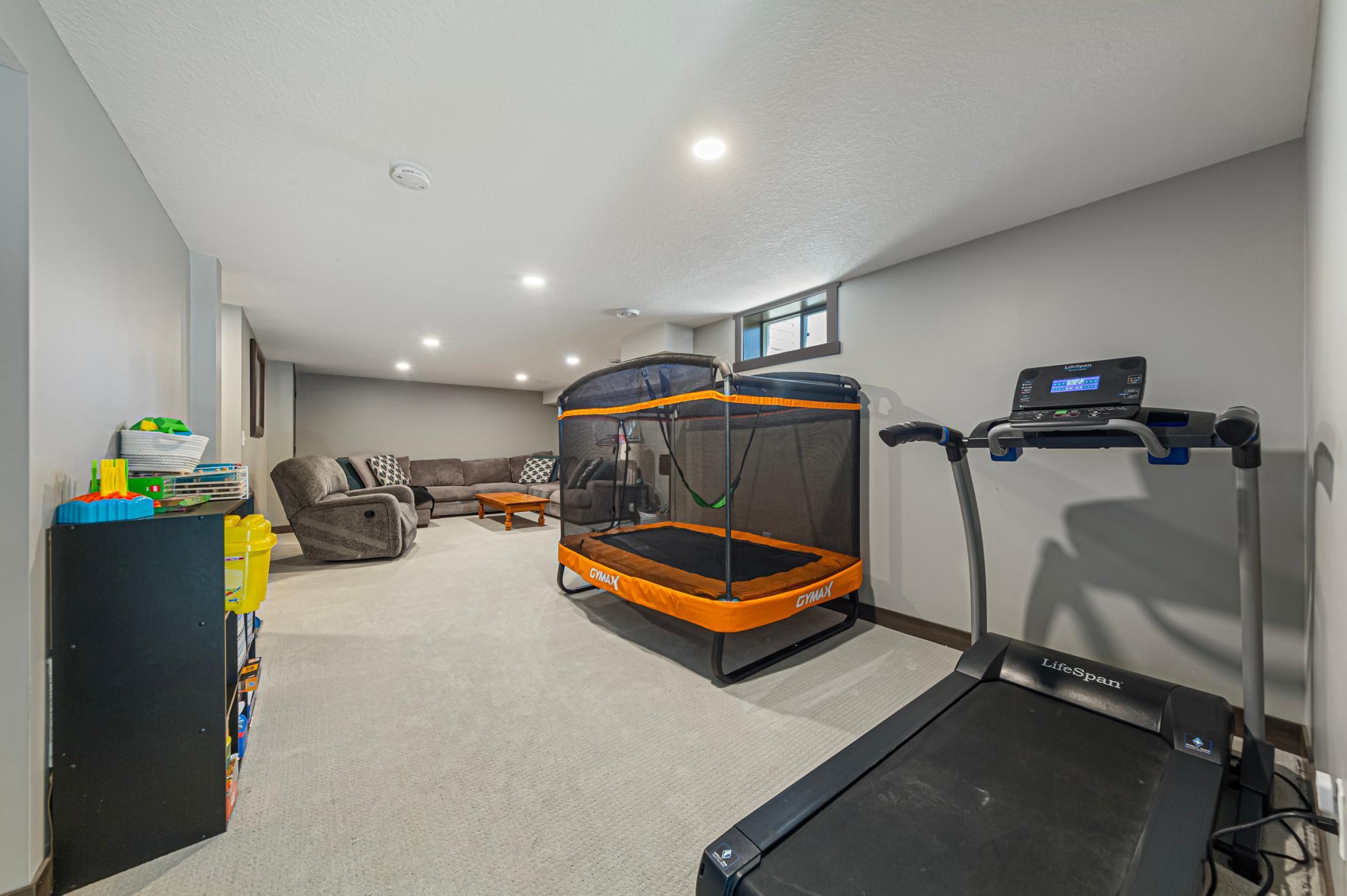 View of Residential at 818 Lincoln Avenue, Gaylord MN 55334, Gaylord (32 of 43) - Mike Wilen | Minnesota Team Real Estate