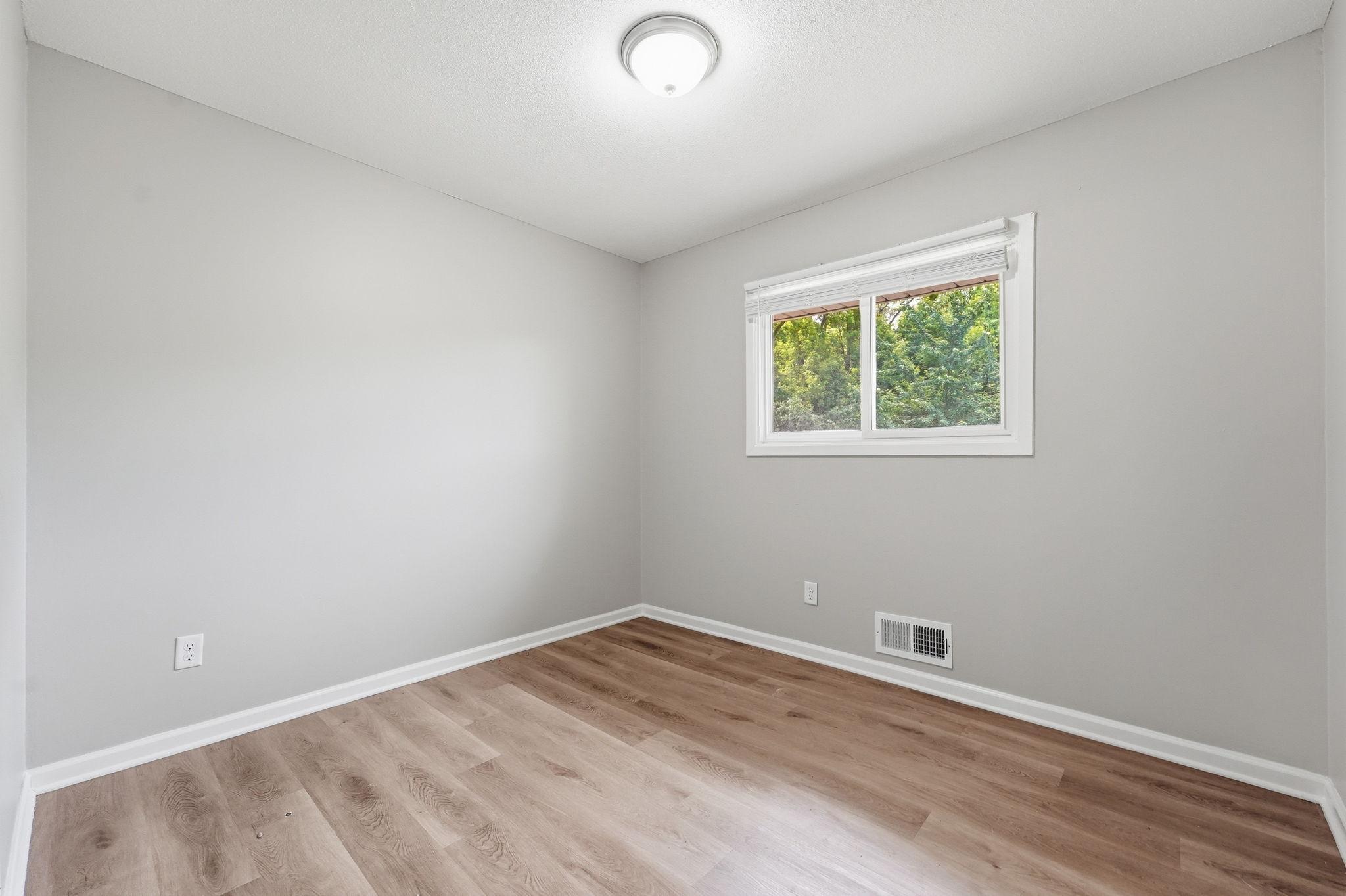 View of Residential at 409 Harold Drive, Burnsville MN 55337, Burnsville (31 of 62) - Mike Wilen | Minnesota Team Real Estate