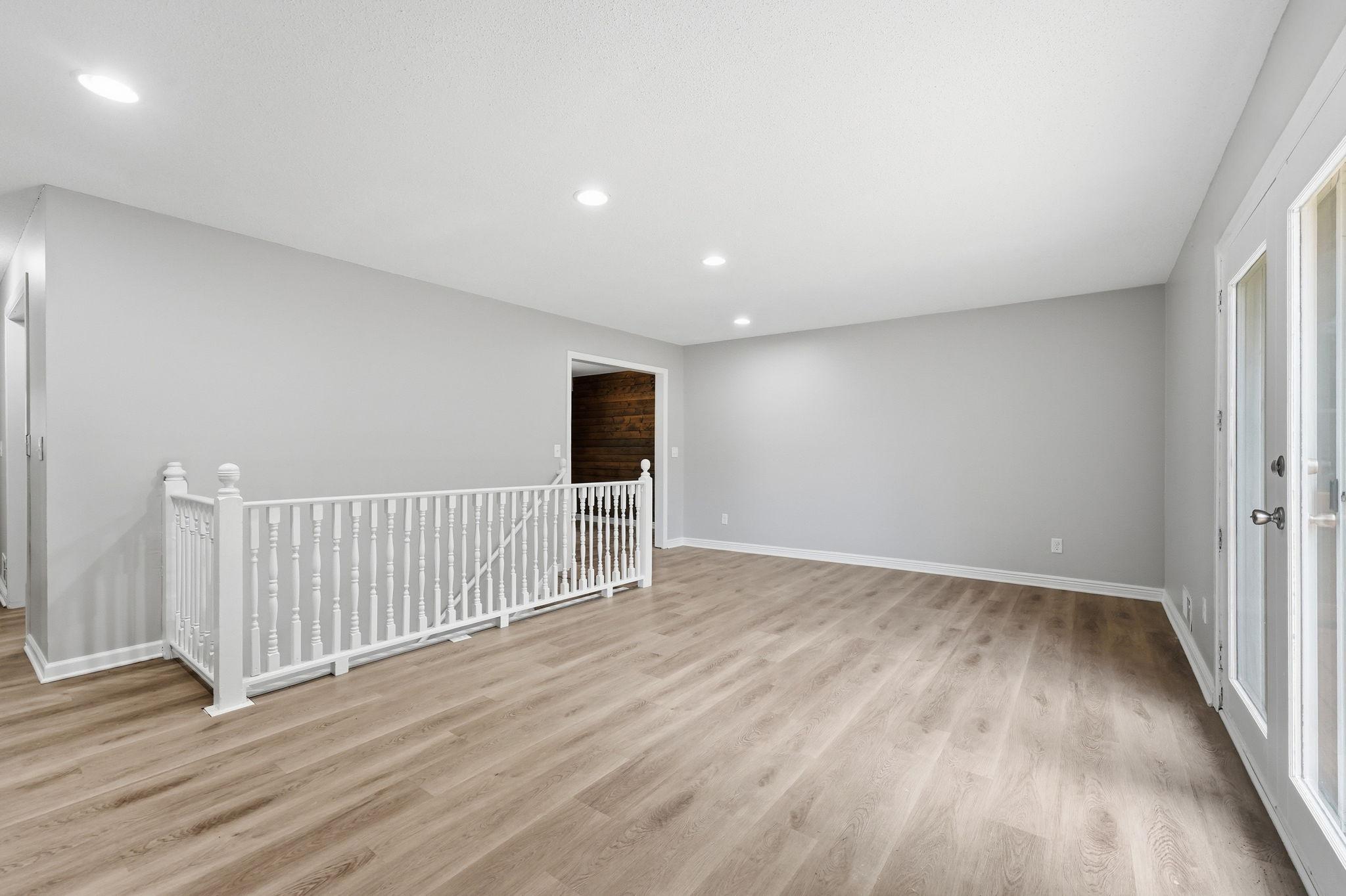 View of Residential at 409 Harold Drive, Burnsville MN 55337, Burnsville (20 of 62) - Mike Wilen | Minnesota Team Real Estate
