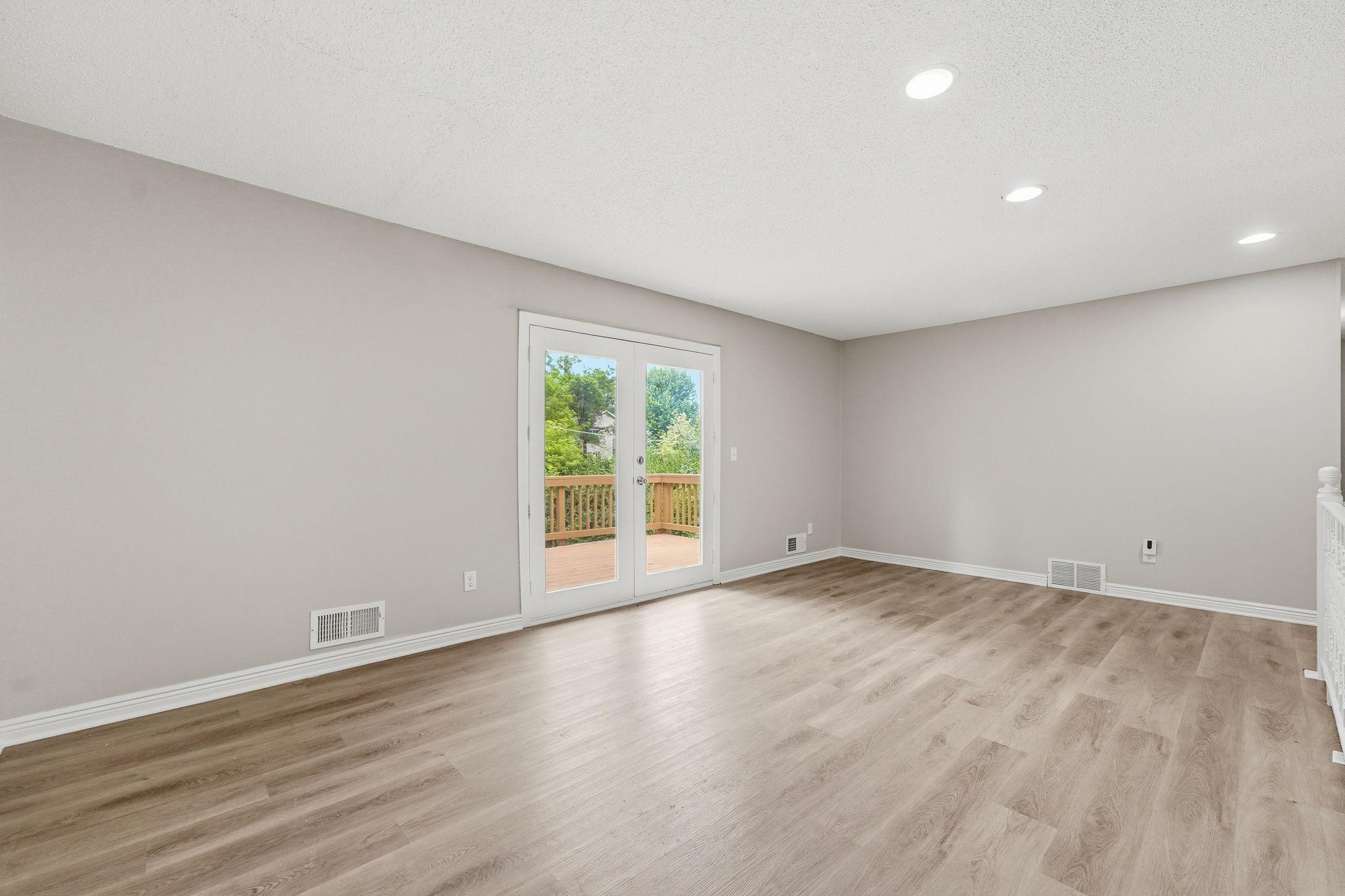 View of Residential at 409 Harold Drive, Burnsville MN 55337, Burnsville (17 of 62) - Mike Wilen | Minnesota Team Real Estate