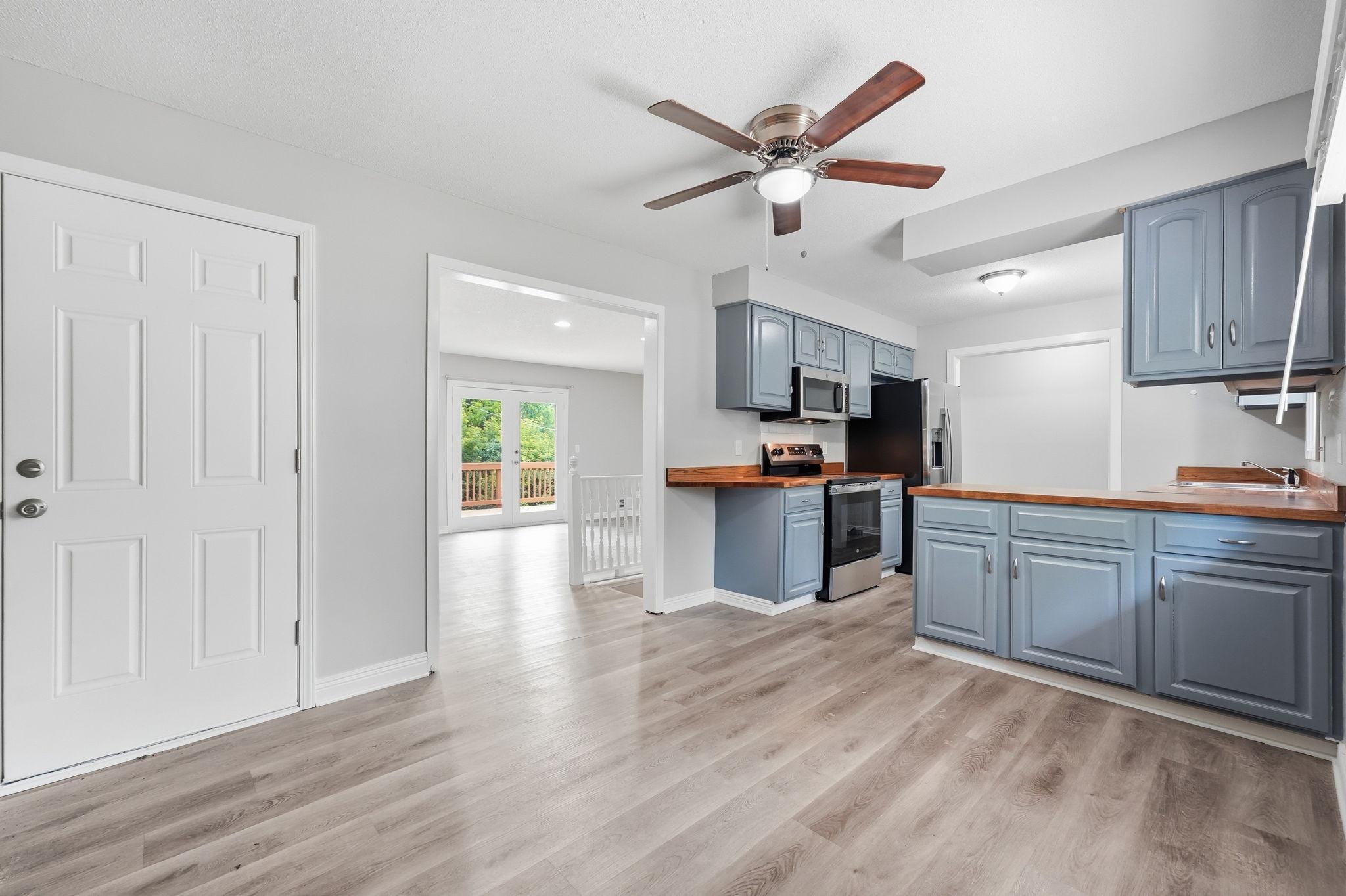 View of Residential at 409 Harold Drive, Burnsville MN 55337, Burnsville (11 of 62) - Mike Wilen | Minnesota Team Real Estate