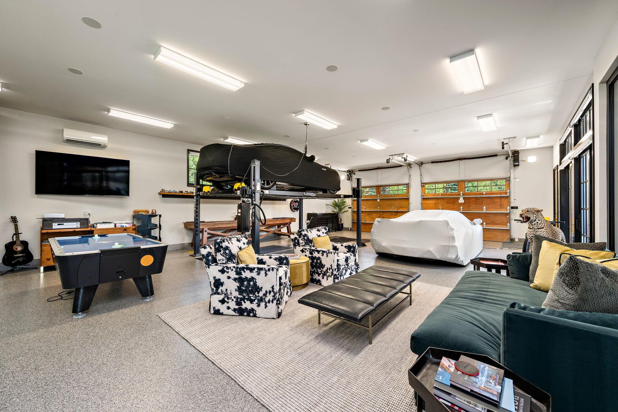 View of Residential at 475 Oxford Road, Orono MN 55356, Orono (52 of 89) - Mike Wilen | Minnesota Team Real Estate