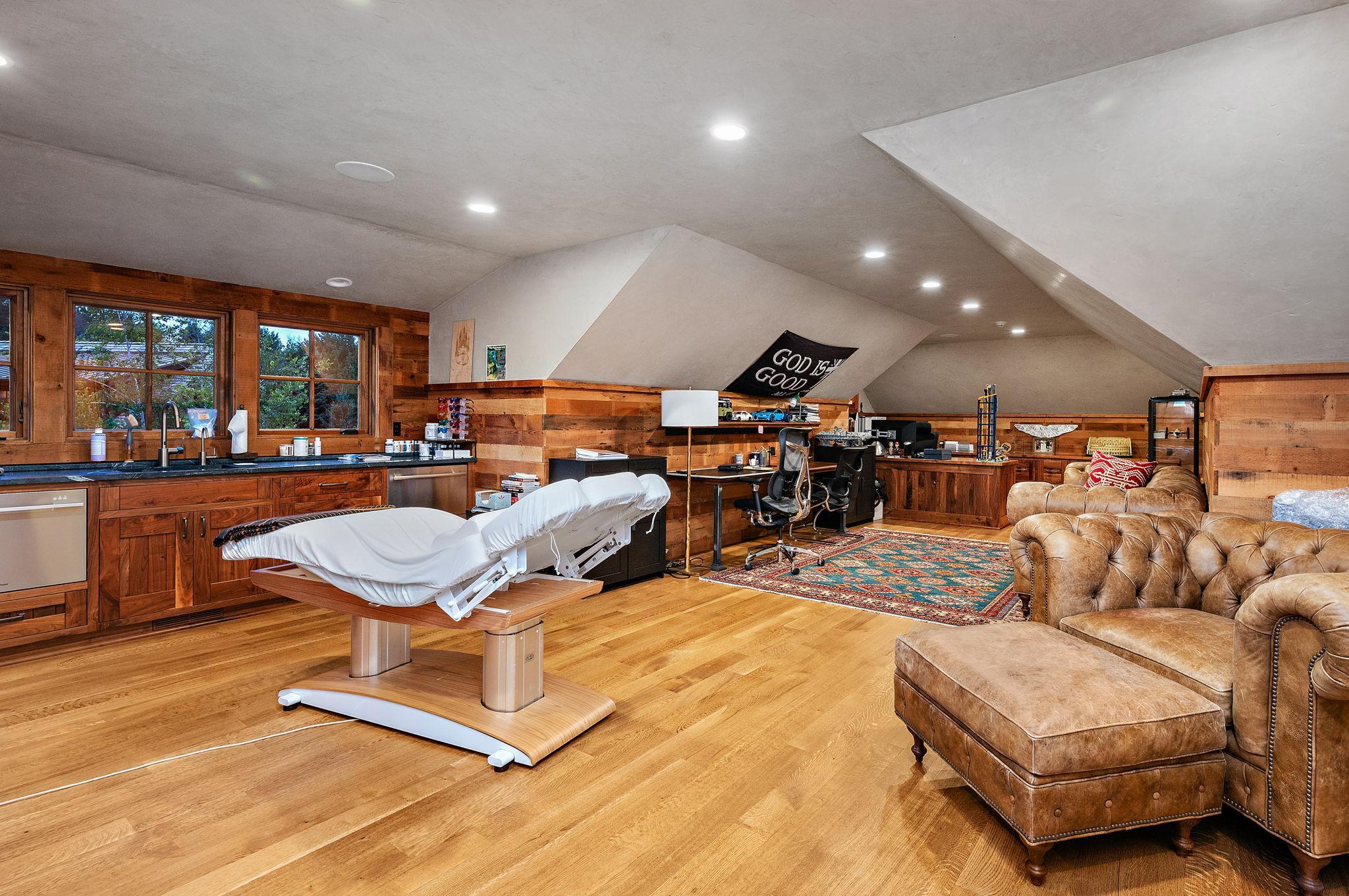 View of Residential at 475 Oxford Road, Orono MN 55356, Orono (39 of 89) - Mike Wilen | Minnesota Team Real Estate