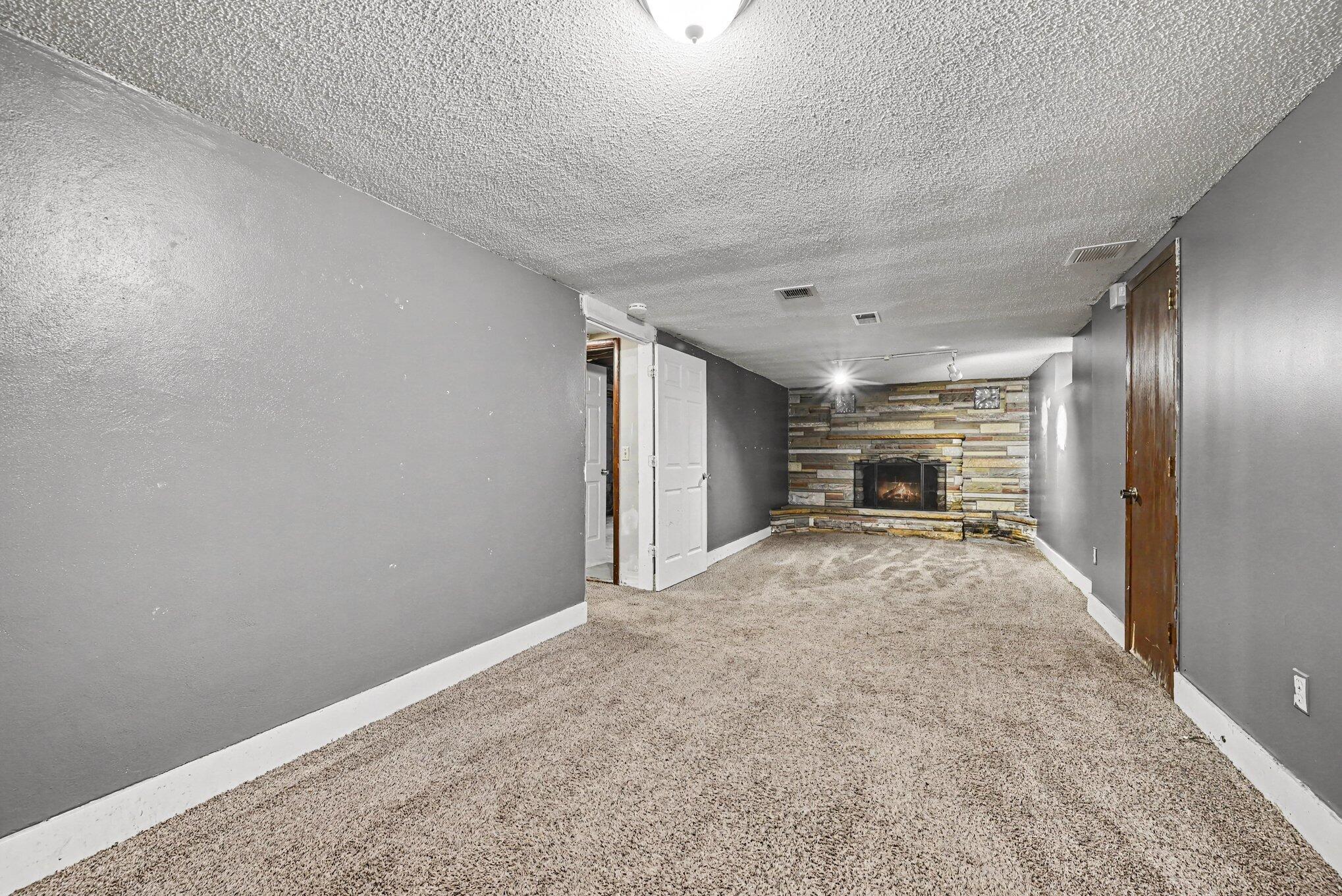 View of Residential at 1708 Lydia Avenue, Roseville MN 55113, Roseville (18 of 25) - Mike Wilen | Minnesota Team Real Estate