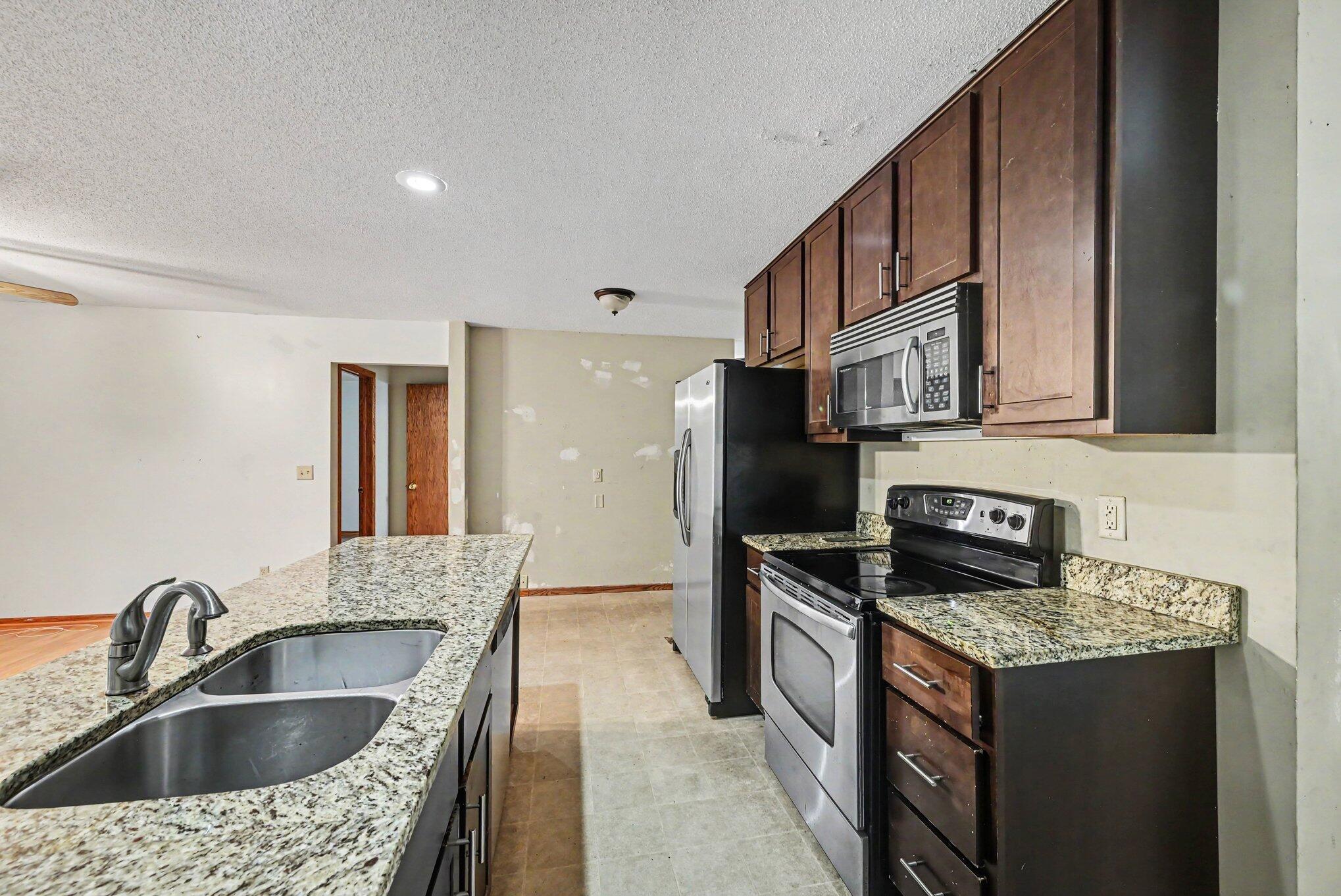 View of Residential at 1708 Lydia Avenue, Roseville MN 55113, Roseville (14 of 25) - Mike Wilen | Minnesota Team Real Estate