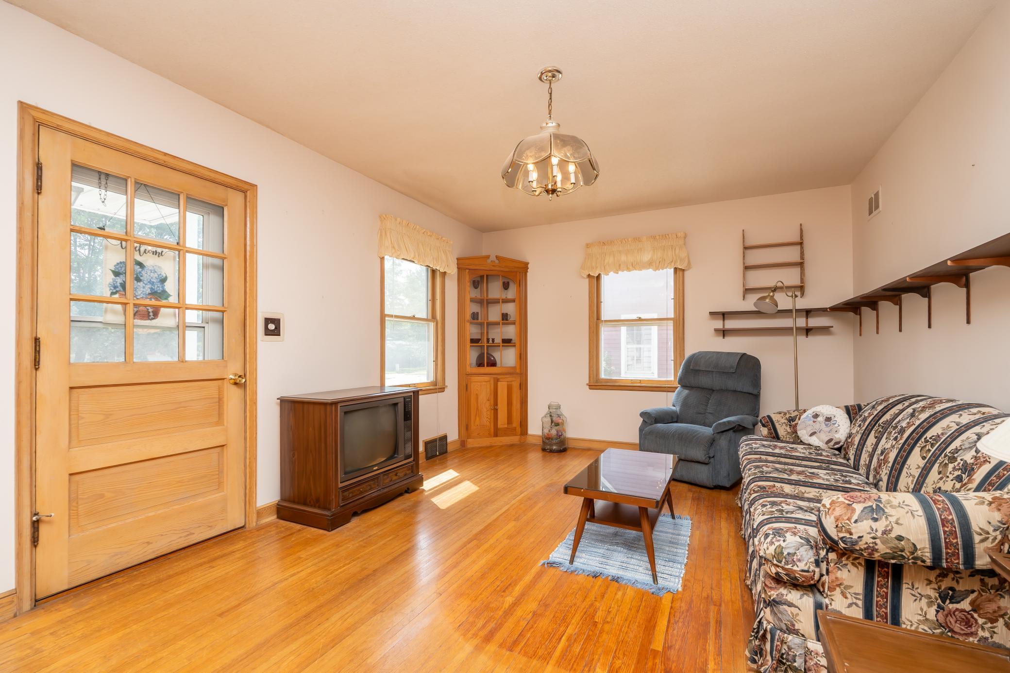 View of Residential at 102 5th Street, Montgomery MN 56069, Montgomery (4 of 40) - Mike Wilen | Minnesota Team Real Estate