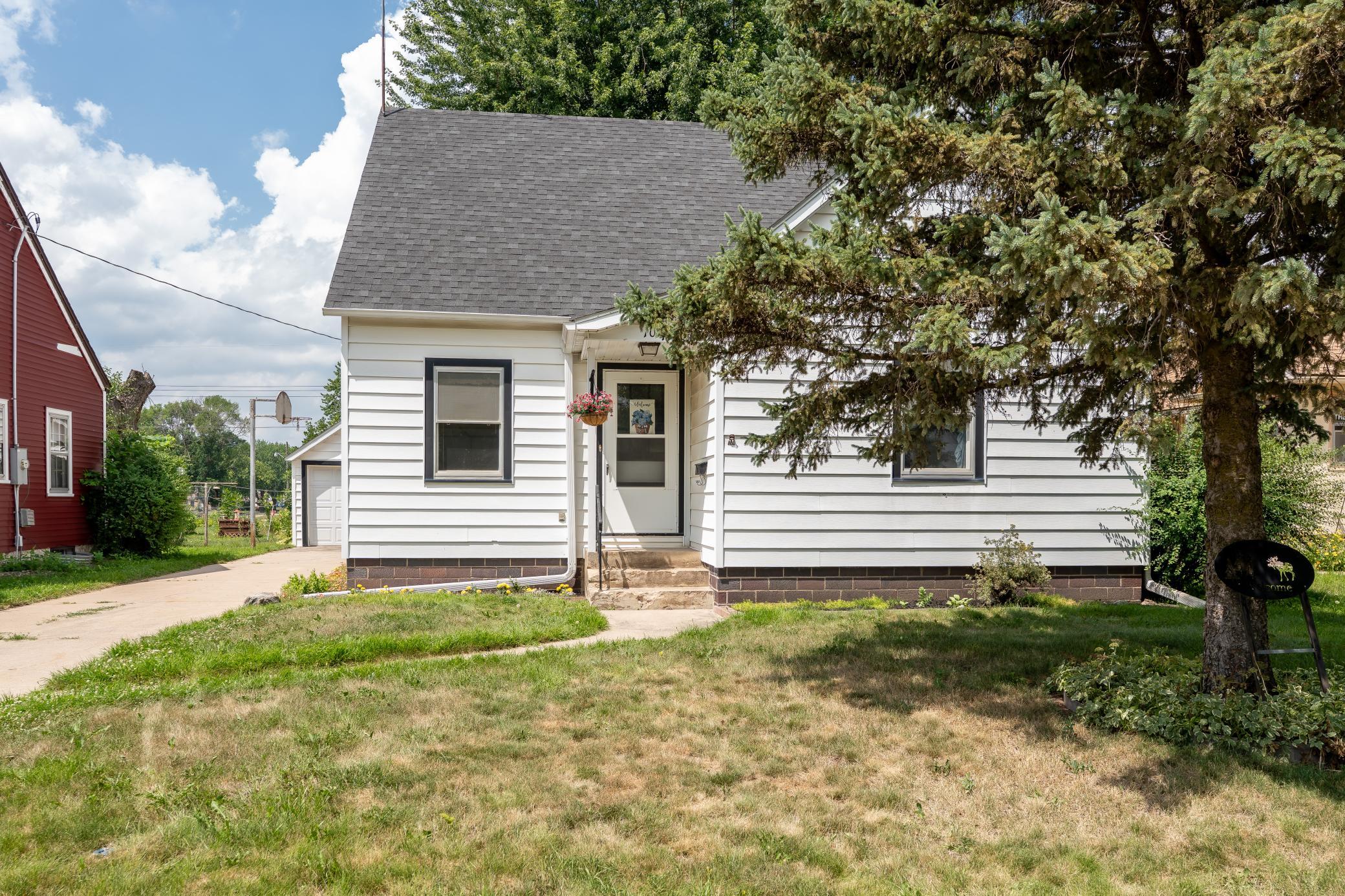View of Residential at 102 5th Street, Montgomery MN 56069, Montgomery (2 of 40) - Mike Wilen | Minnesota Team Real Estate