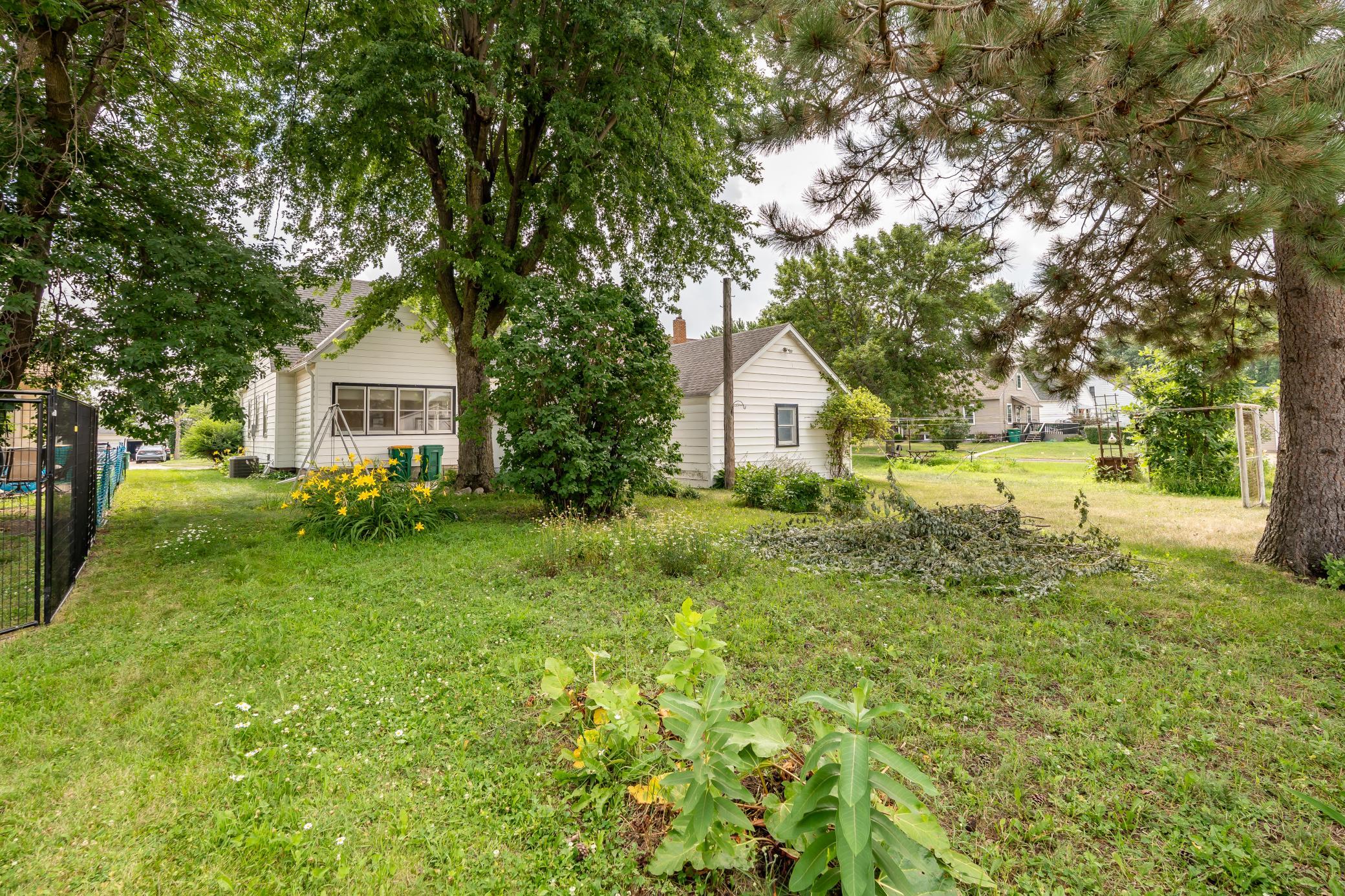 View of Residential at 102 5th Street, Montgomery MN 56069, Montgomery (38 of 40) - Mike Wilen | Minnesota Team Real Estate