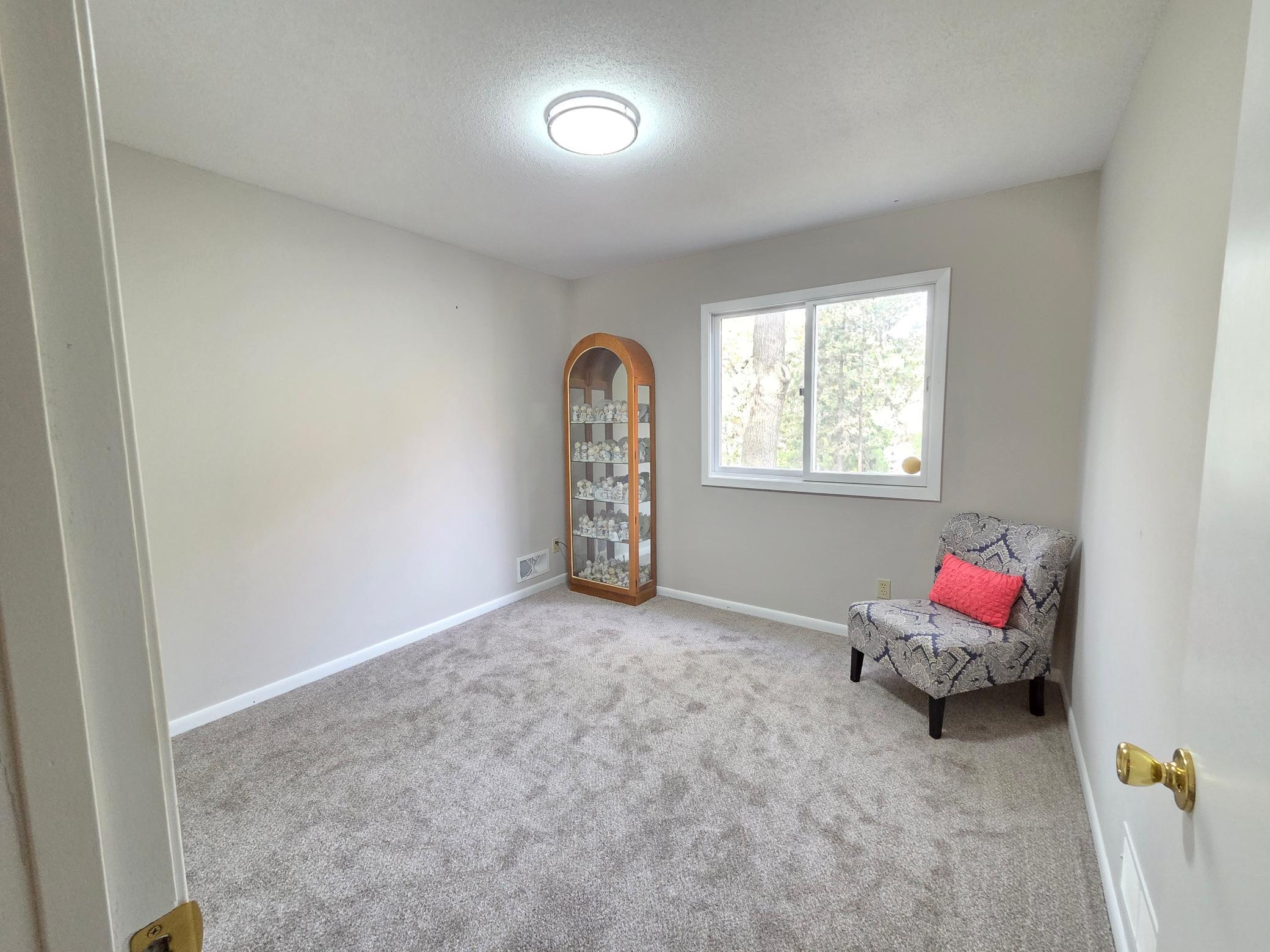 View of Residential at 4174 Oakcrest Drive, Vadnais Heights MN 55127, Vadnais Heights (28 of 52) - Mike Wilen | Minnesota Team Real Estate