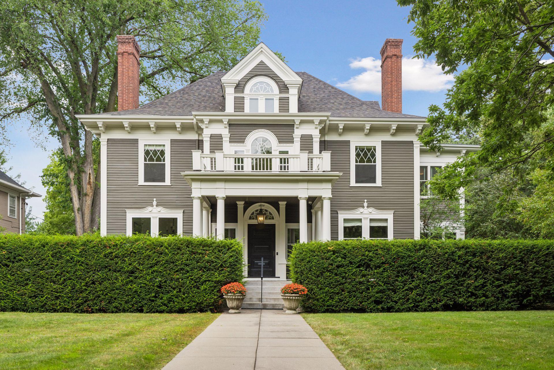 View of Single Family at 1373 Summit Avenue, Saint Paul - Mike Wilen | Minnesota Team Real Estate