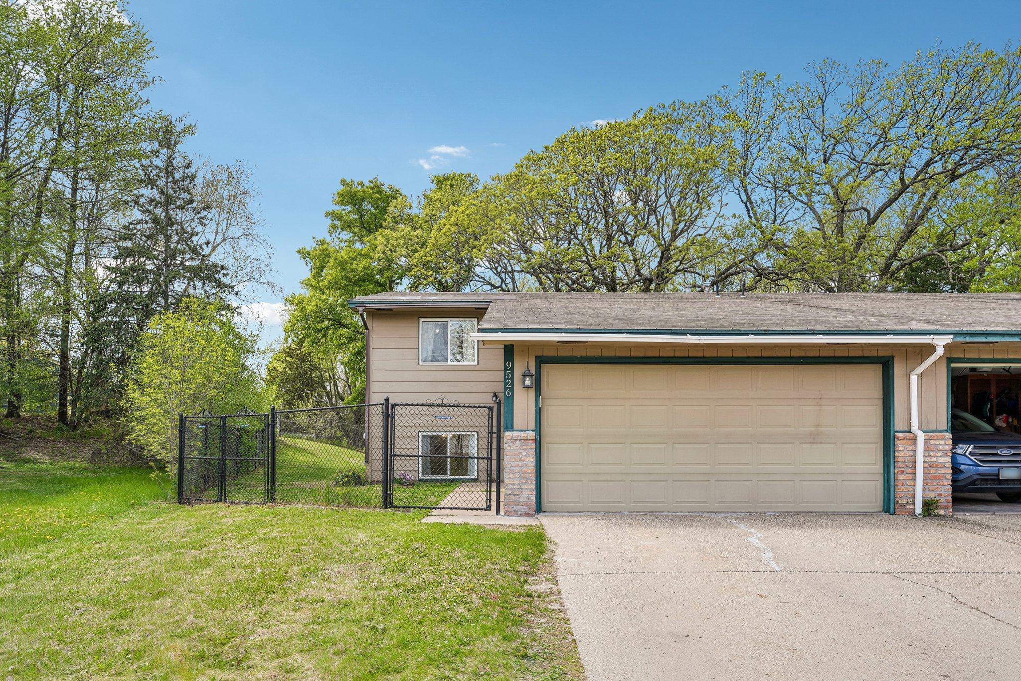 View of Residential at 9526 Grey Widgeon Place, Eden Prairie MN 55347, Eden Prairie (2 of 34) - Mike Wilen | Minnesota Team Real Estate