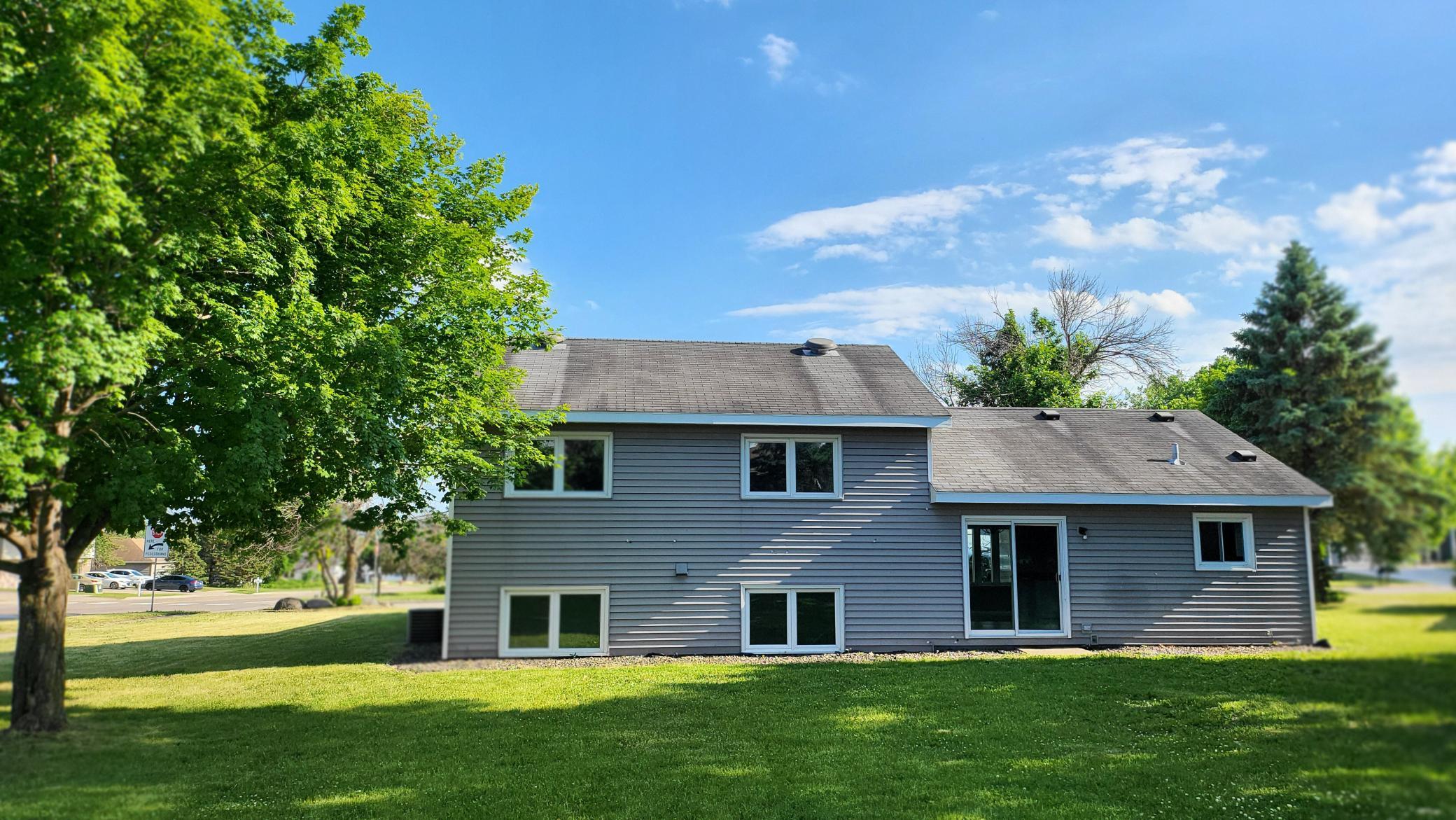 View of Residential at 524 Wood Way, Burnsville MN 55337, Burnsville (20 of 21) - Mike Wilen | Minnesota Team Real Estate