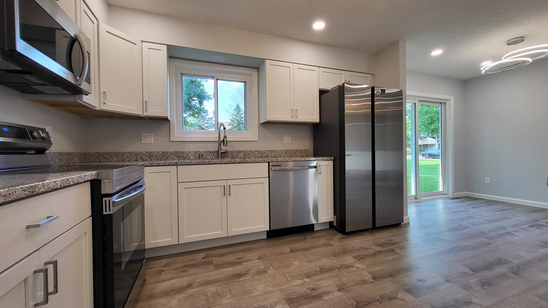 View of Residential at 524 Wood Way, Burnsville MN 55337, Burnsville (5 of 21) - Mike Wilen | Minnesota Team Real Estate