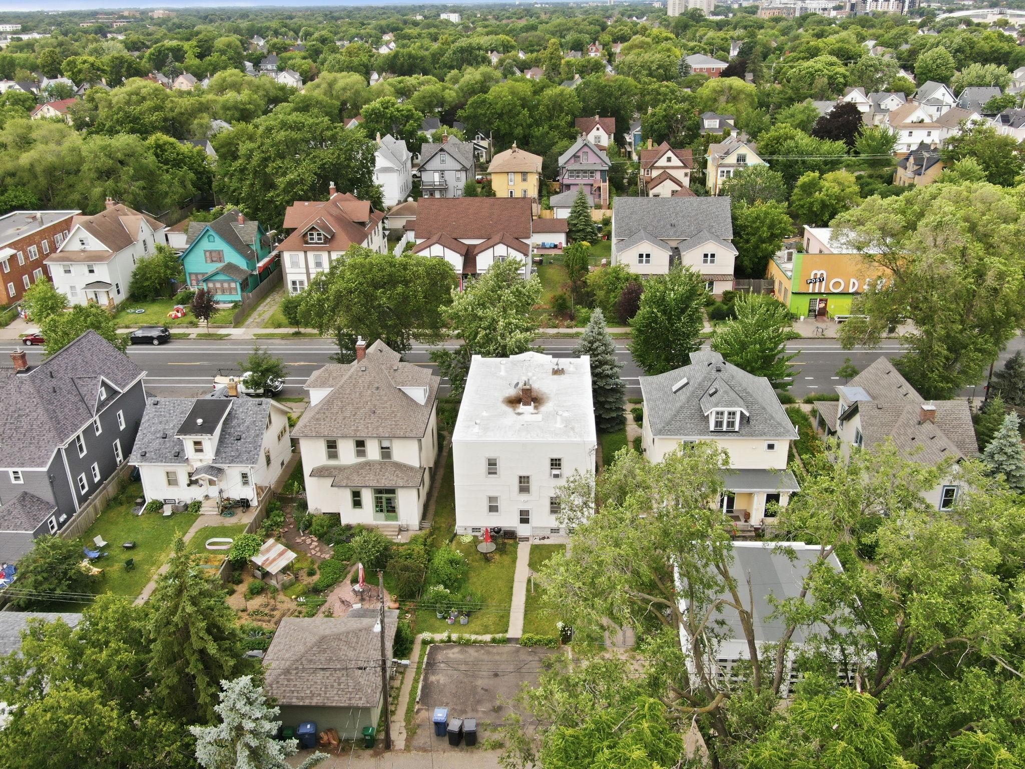 View of Residential Income at 3215 Chicago Avenue, Minneapolis MN 55407, Minneapolis (27 of 31) - Mike Wilen | Minnesota Team Real Estate