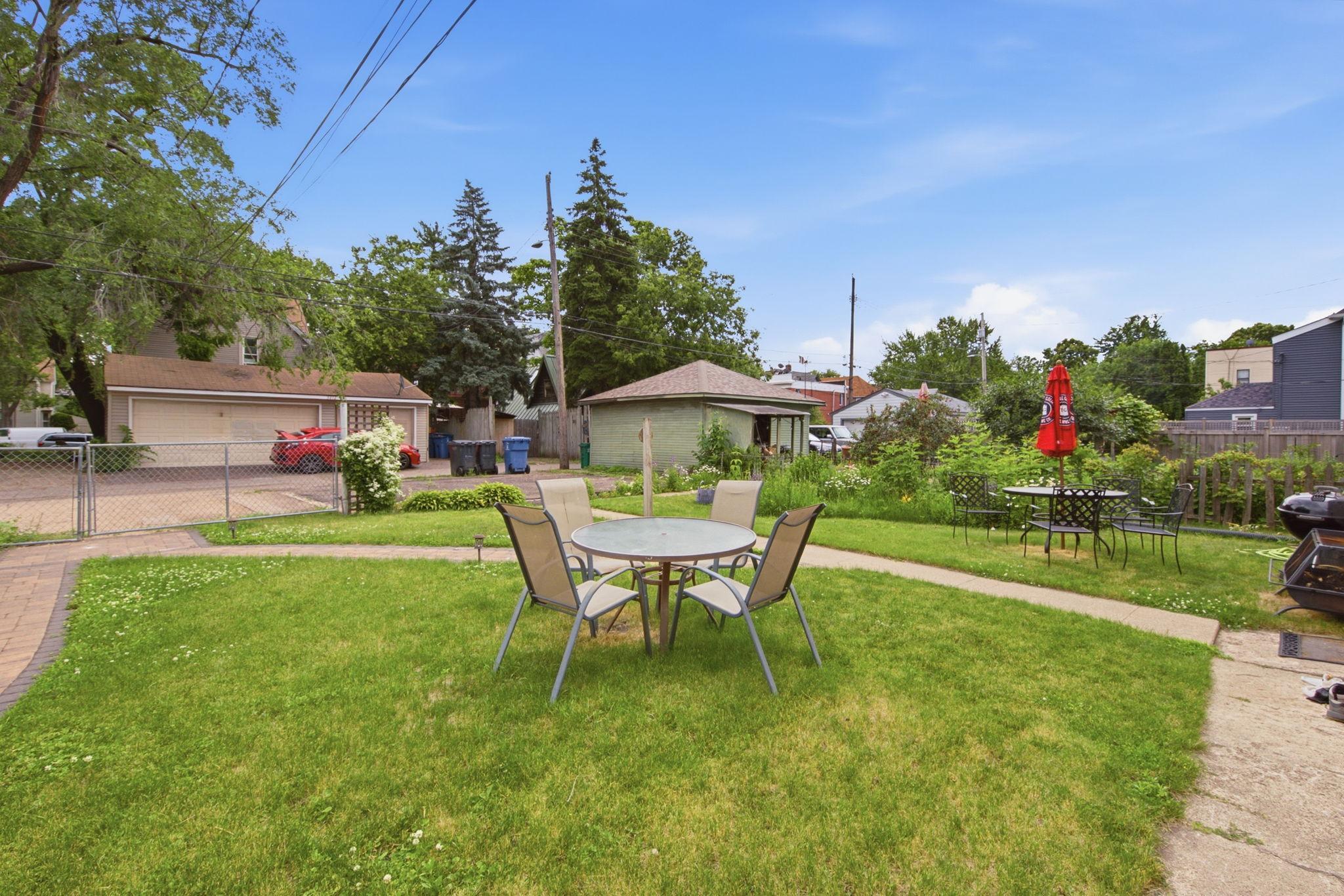 View of Residential Income at 3215 Chicago Avenue, Minneapolis MN 55407, Minneapolis (23 of 31) - Mike Wilen | Minnesota Team Real Estate