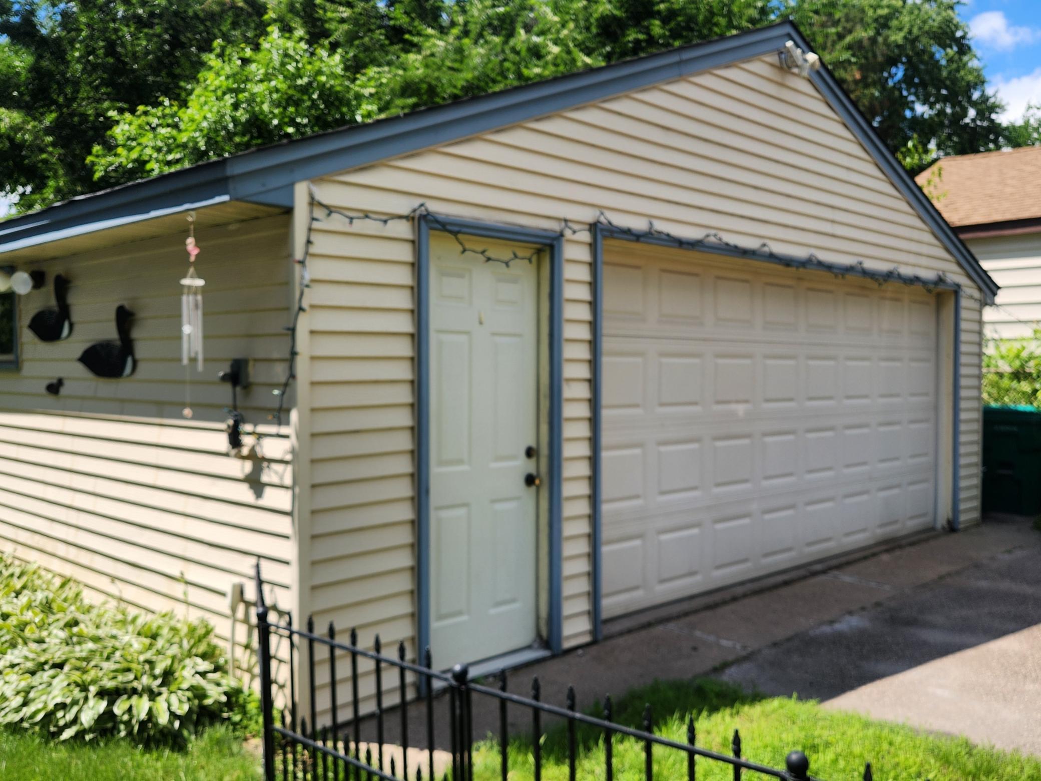 View of Residential at 5817 Perry Avenue, Crystal MN 55429, Crystal (4 of 17) - Mike Wilen | Minnesota Team Real Estate